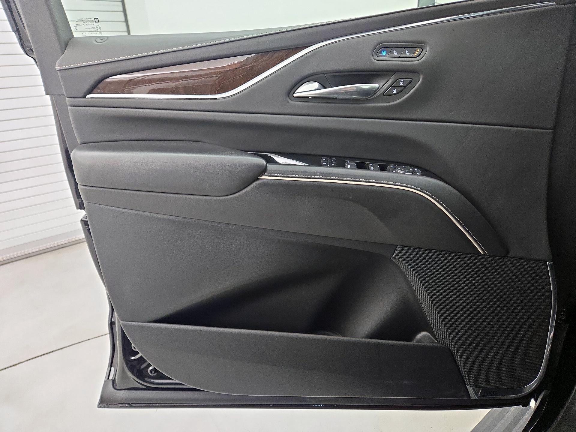 Thumbnail: 2021 Cadillac Escalade - 12