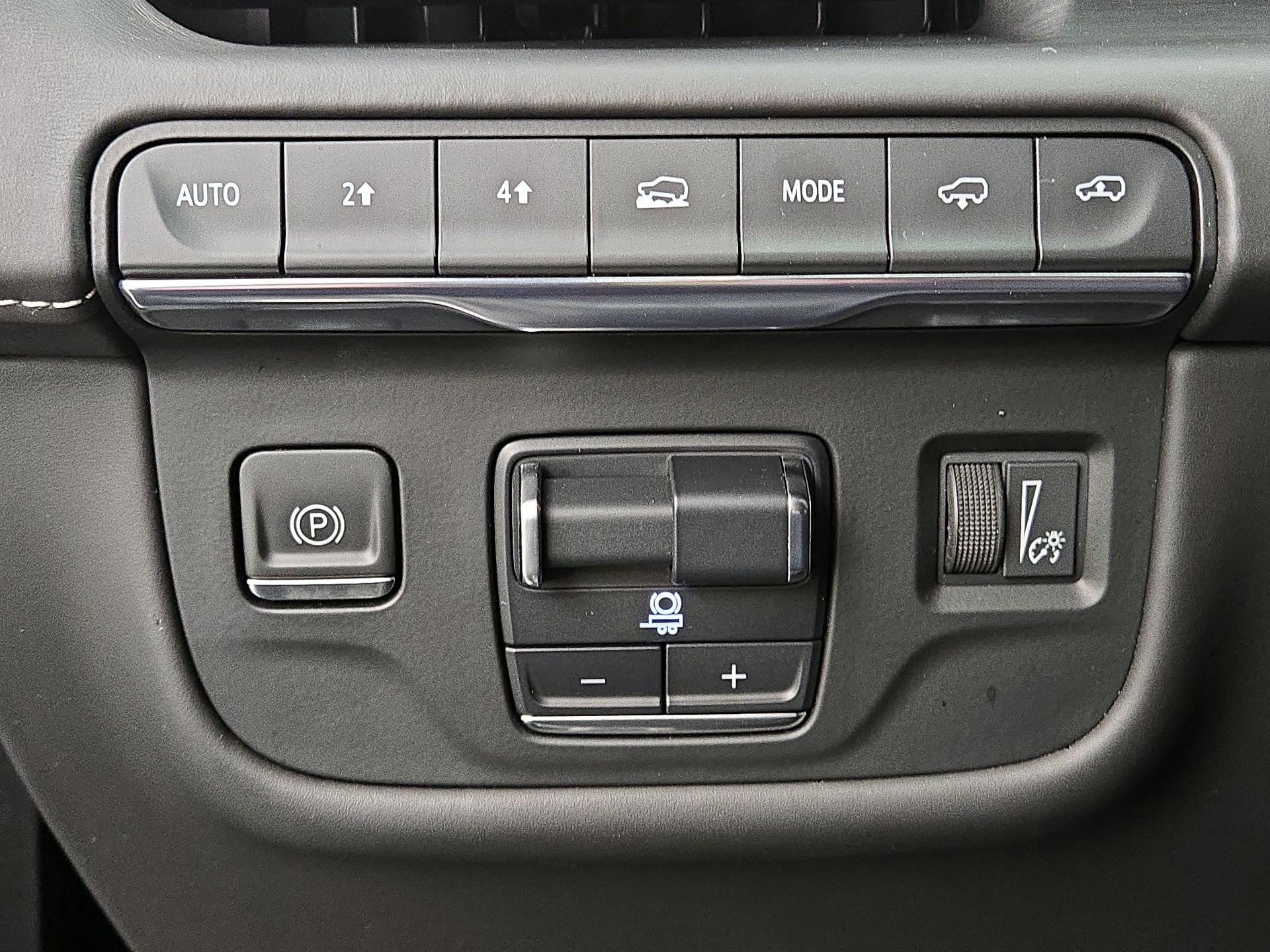 Thumbnail: 2021 Cadillac Escalade - 13