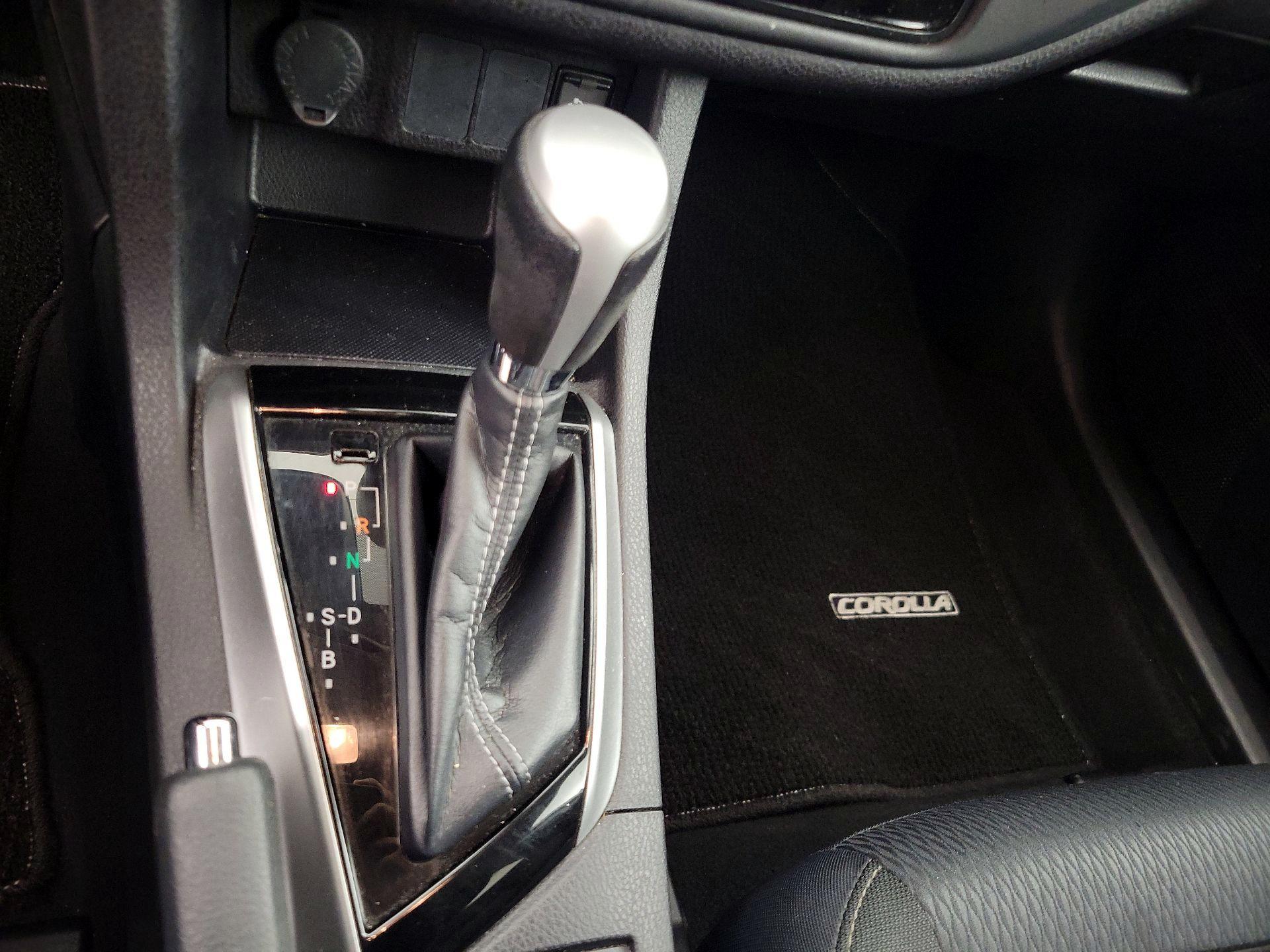 Thumbnail: 2019 Toyota Corolla - 17