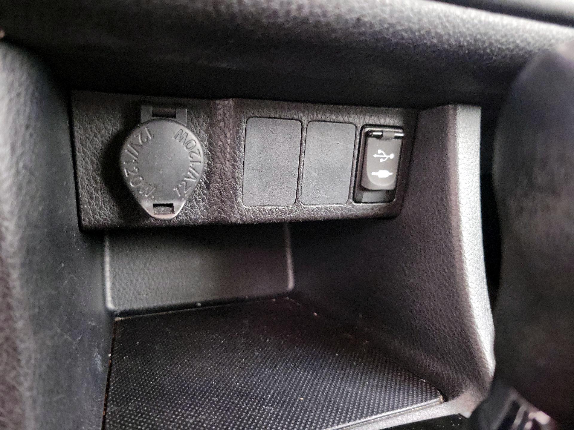 Thumbnail: 2019 Toyota Corolla - 18