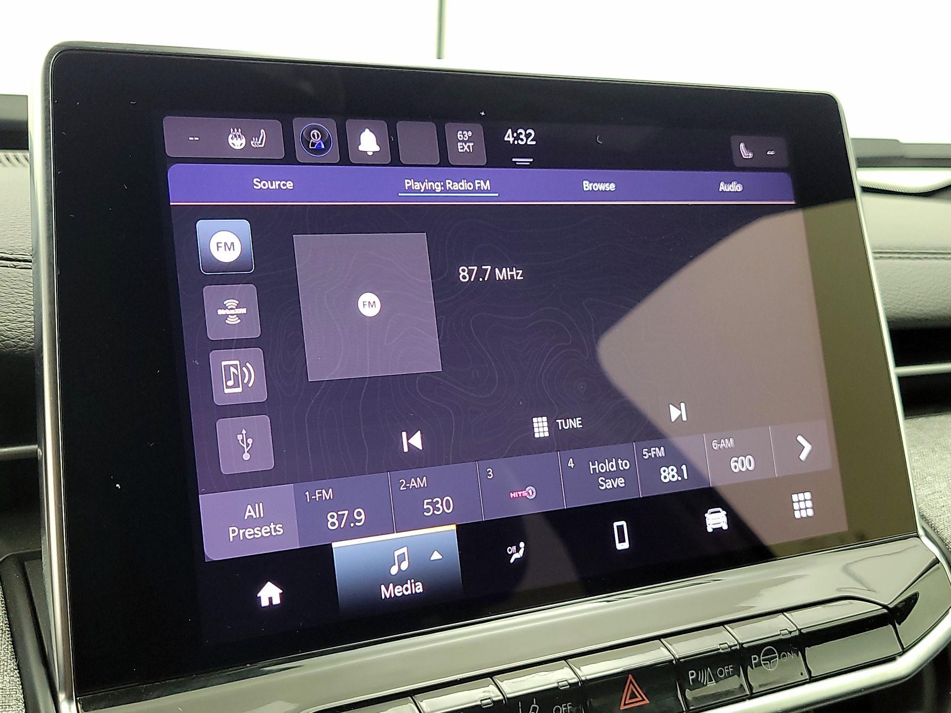 Thumbnail: 2023 Jeep Compass - 15