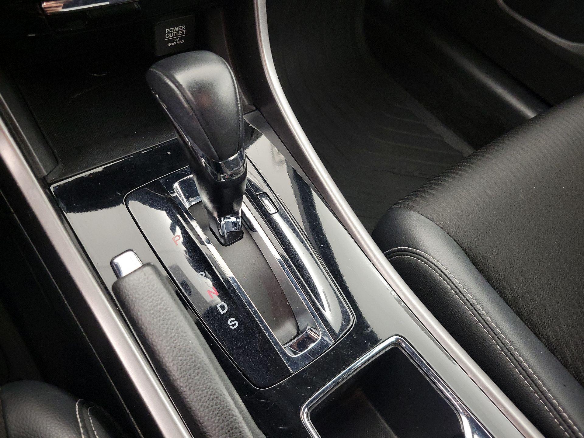 Thumbnail: 2017 Honda Accord - 17