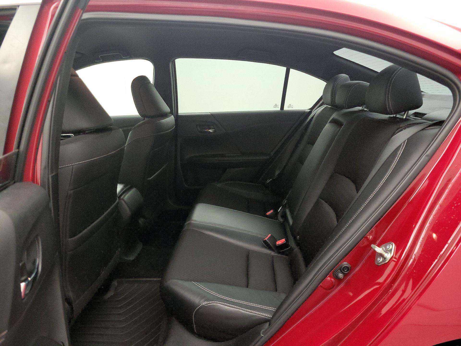 Thumbnail: 2017 Honda Accord - 18