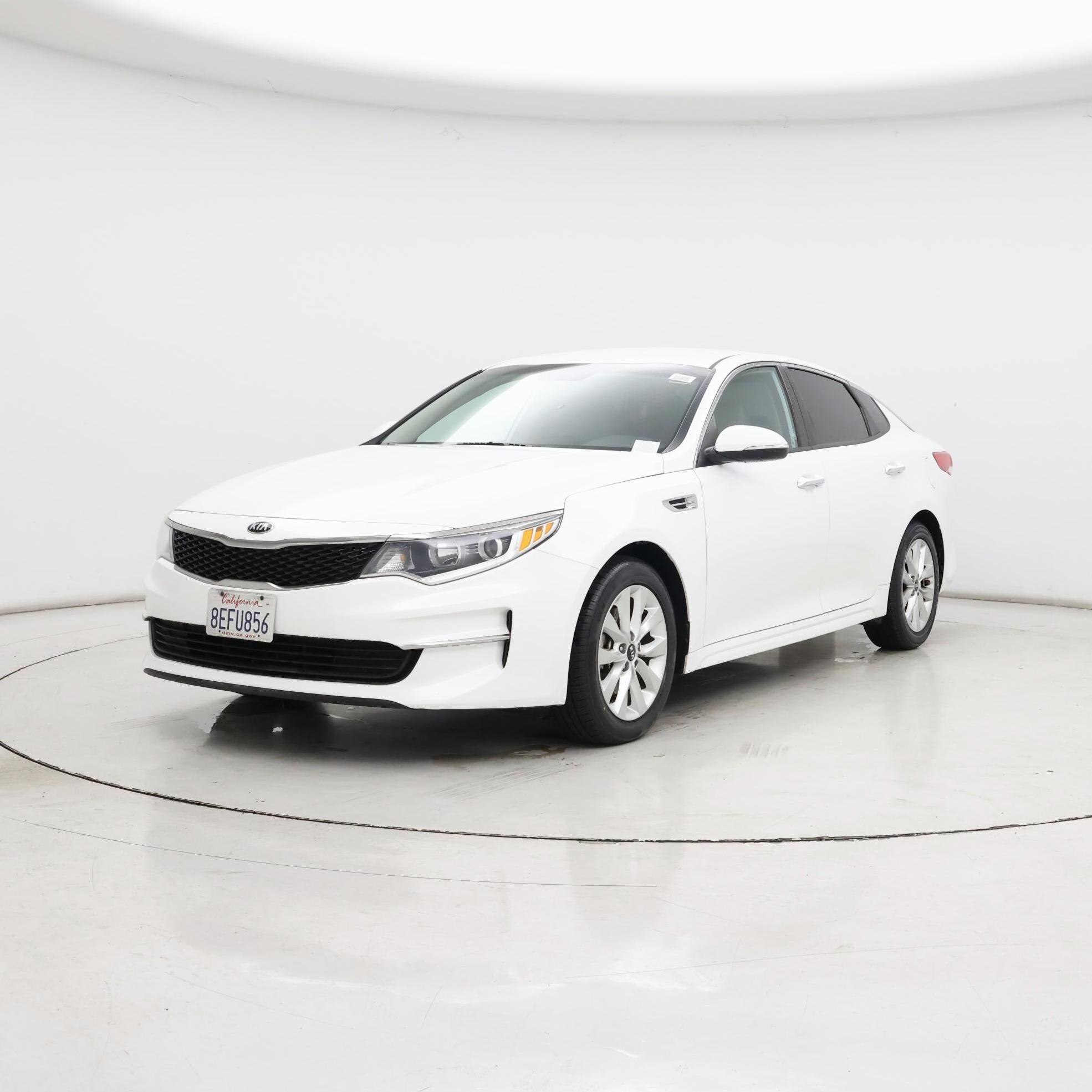 Thumbnail: 2017 Kia Optima - 4