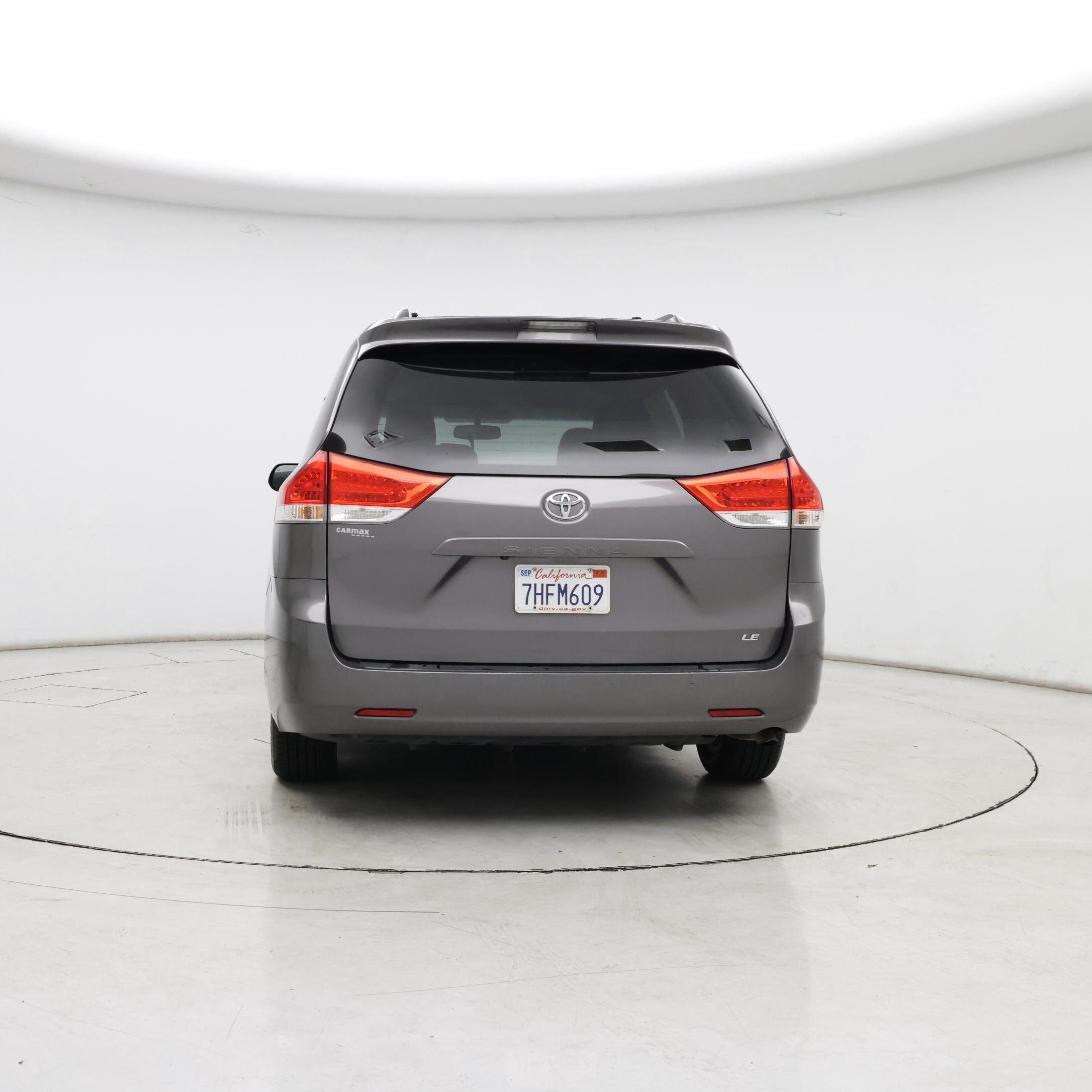 Thumbnail: 2014 Toyota Sienna - 6