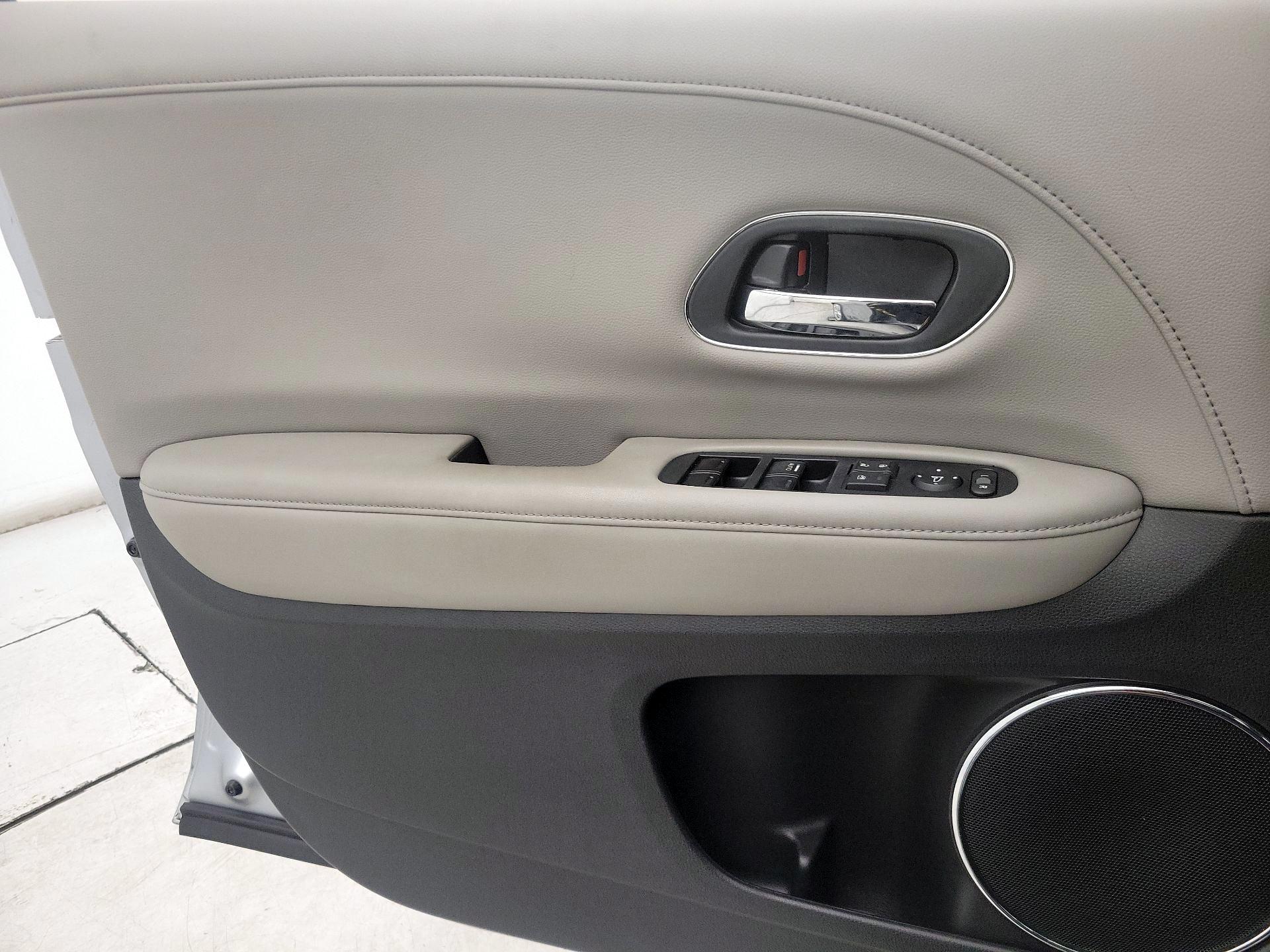 Thumbnail: 2017 Honda HR-V - 12