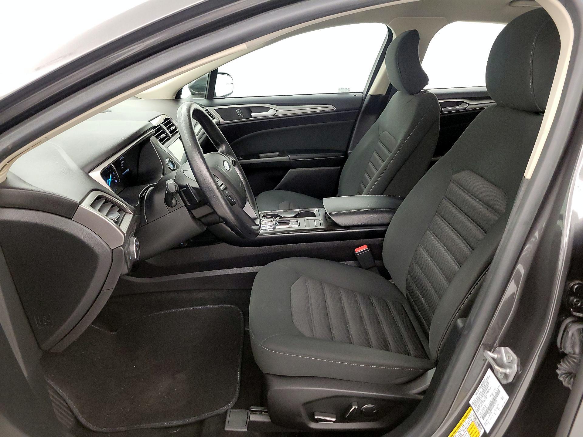 Thumbnail: 2018 Ford Fusion - 11