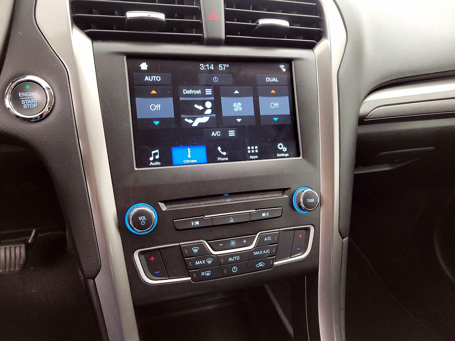 Thumbnail: 2018 Ford Fusion - 16