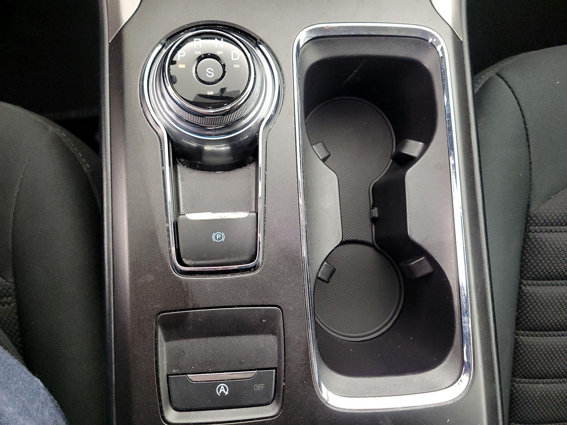 Thumbnail: 2018 Ford Fusion - 17