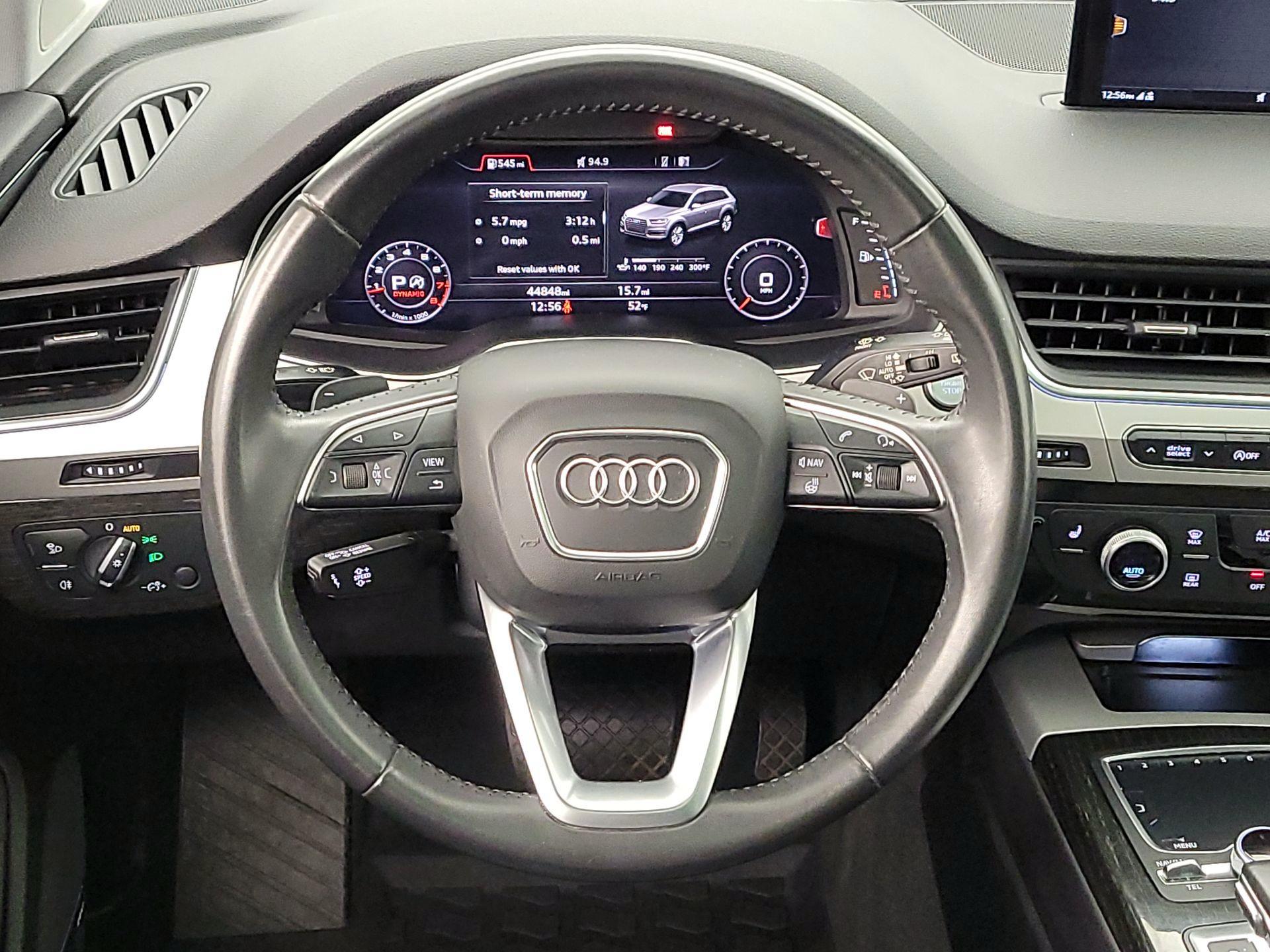 Thumbnail: 2019 Audi Q7 - 10
