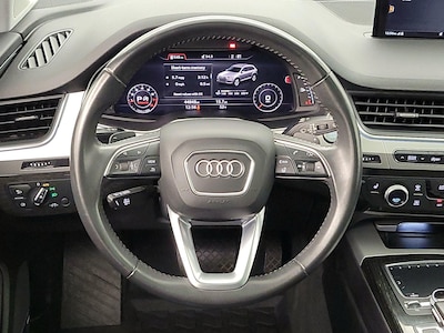 Steering Wheel & Instrument Cluster (On)