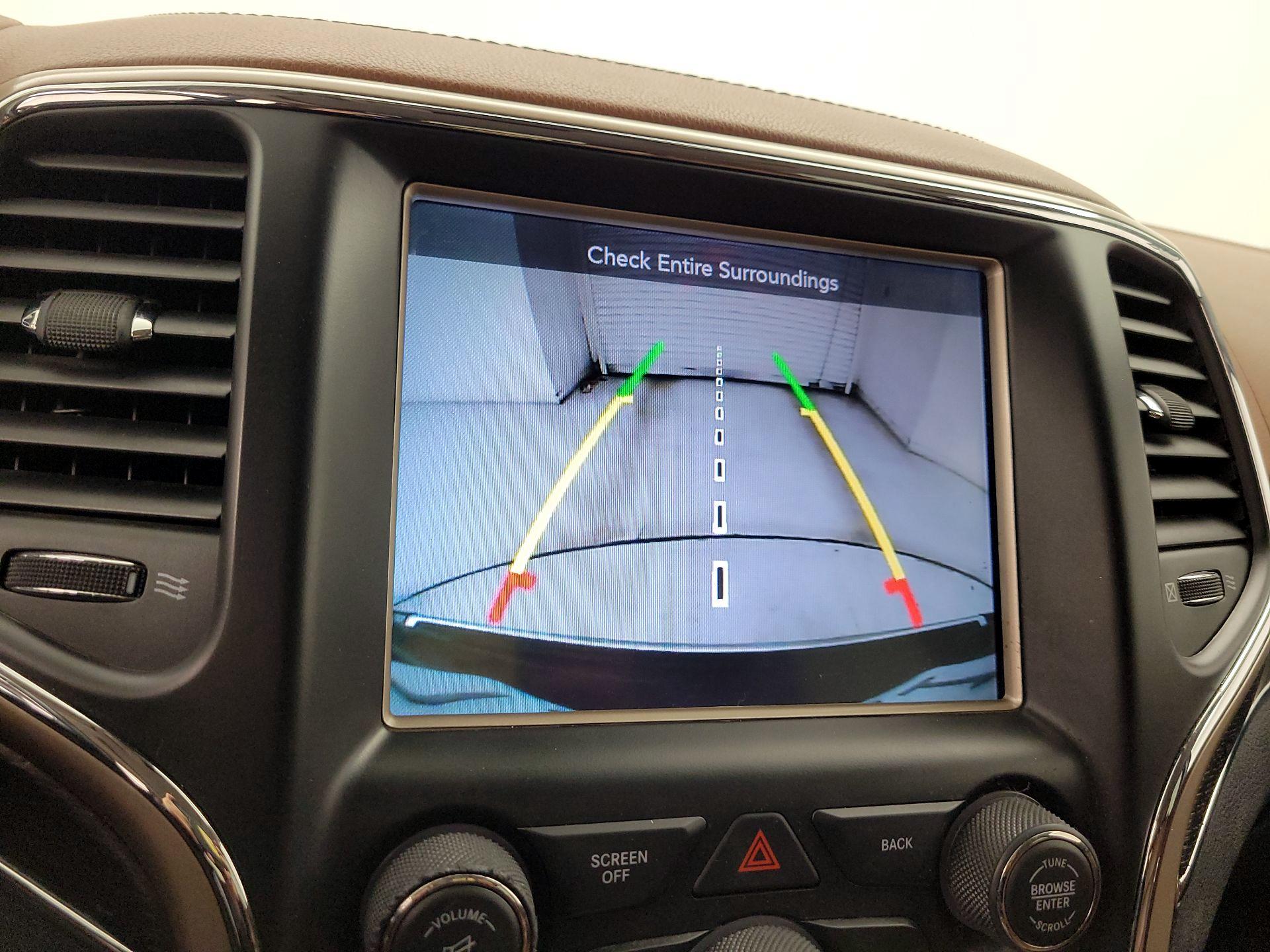 Thumbnail: 2015 Jeep Grand Cherokee - 15