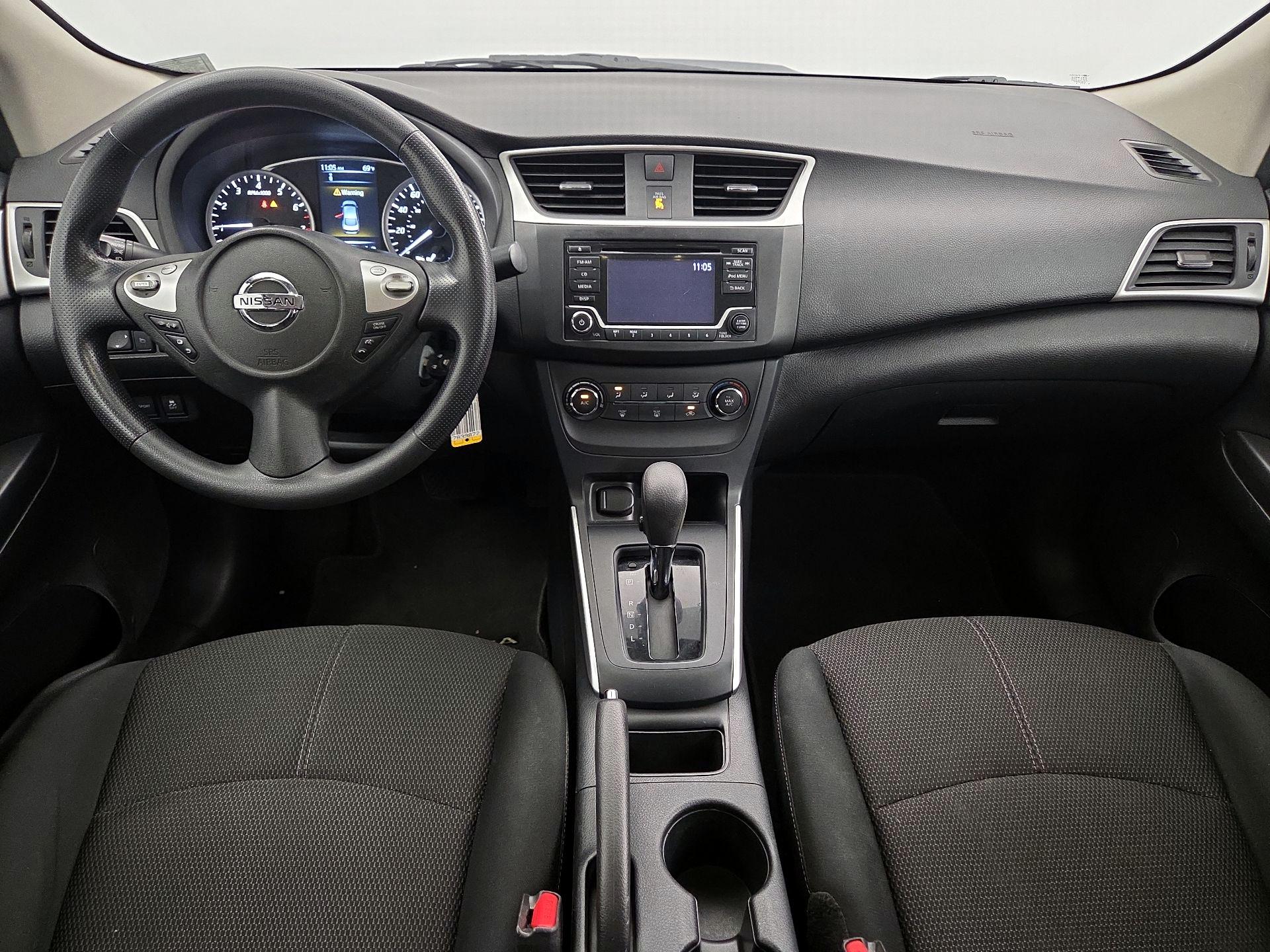 Thumbnail: 2018 Nissan Sentra - 9