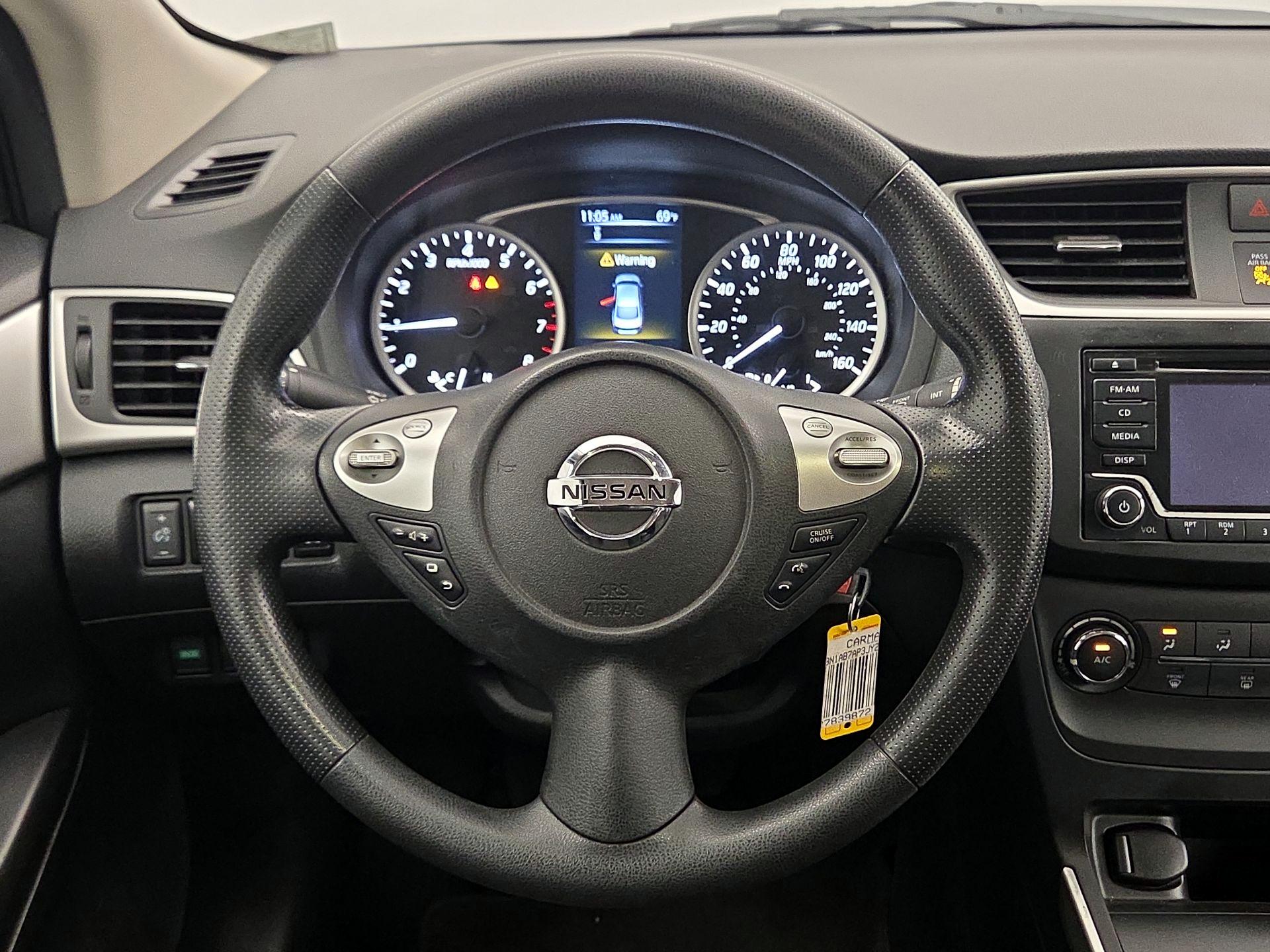 Thumbnail: 2018 Nissan Sentra - 10