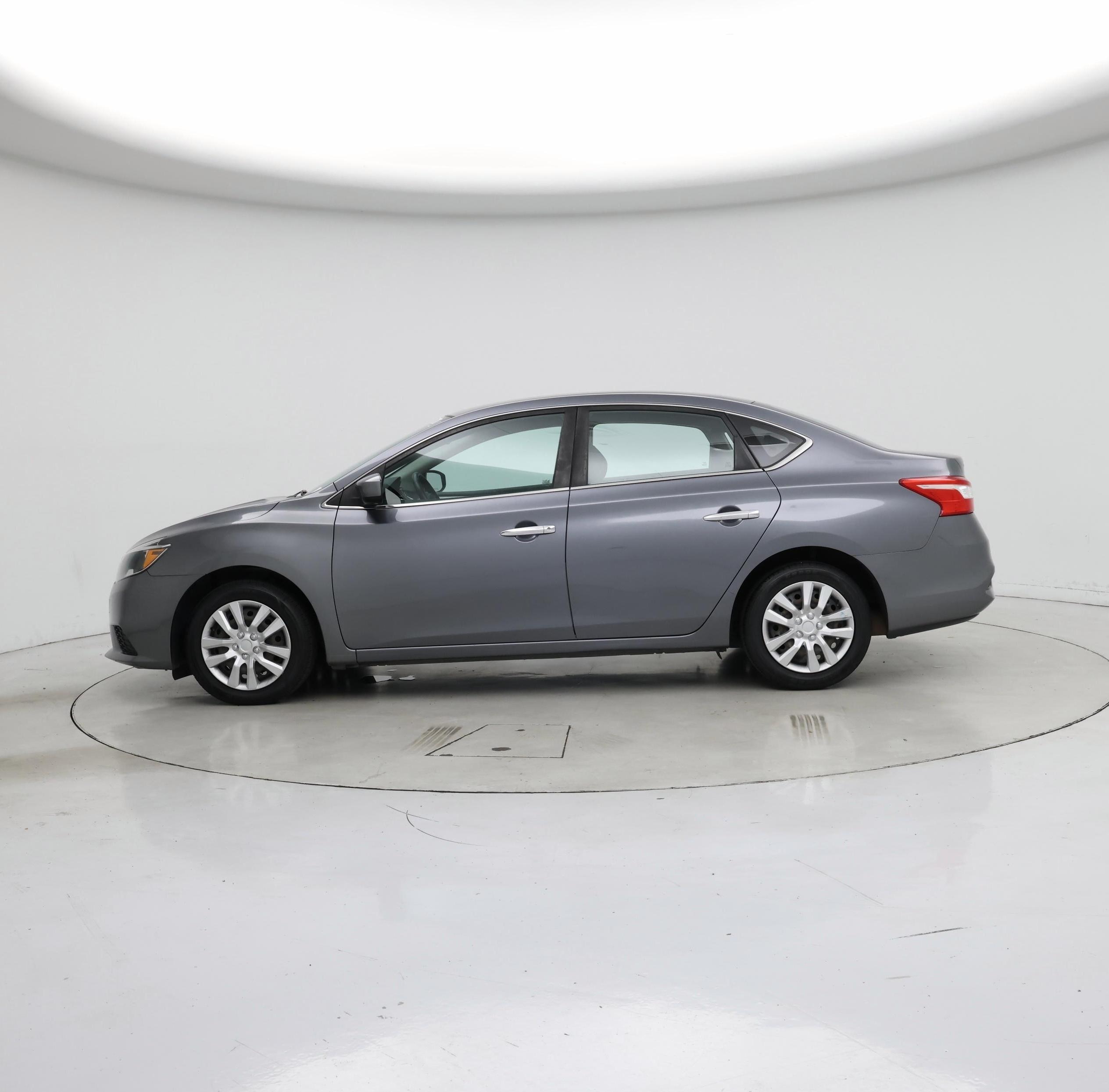 Thumbnail: 2018 Nissan Sentra - 3