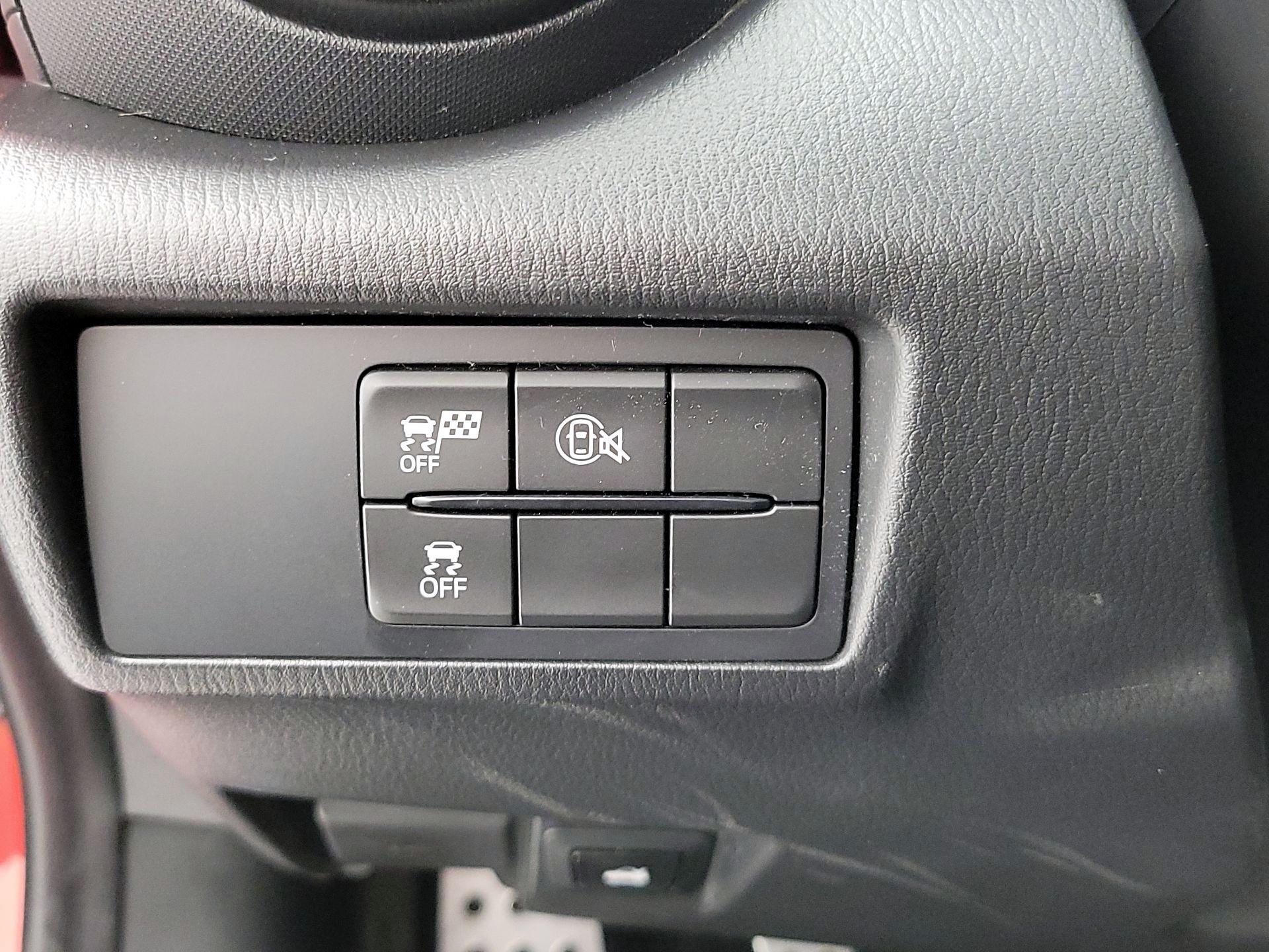 Thumbnail: 2024 Mazda MX-5 Miata - 13