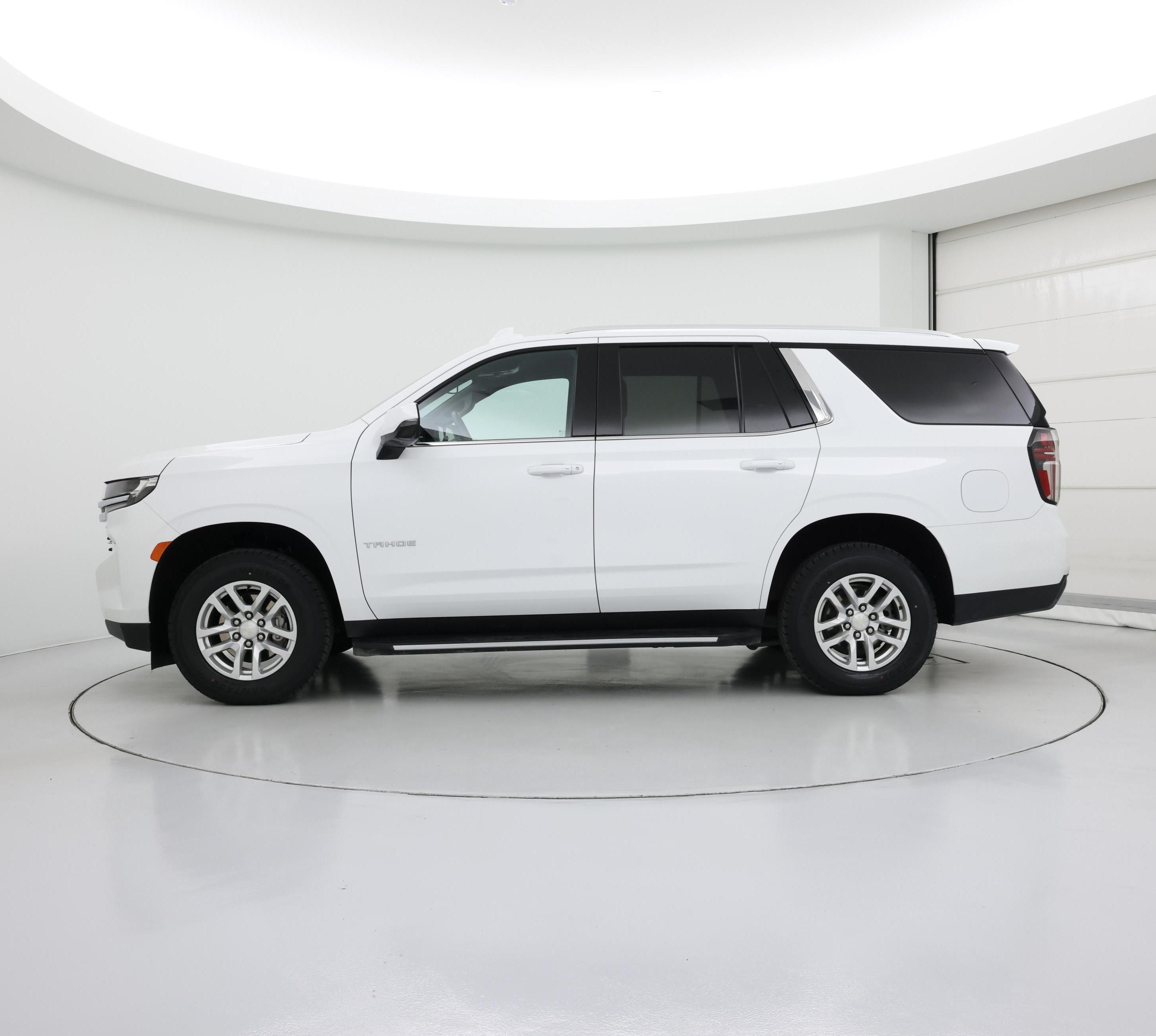 Thumbnail: 2022 Chevrolet Tahoe - 3