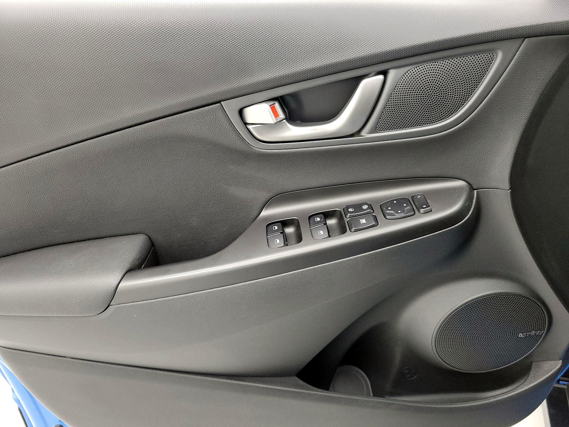 Thumbnail: 2020 Hyundai Kona - 12