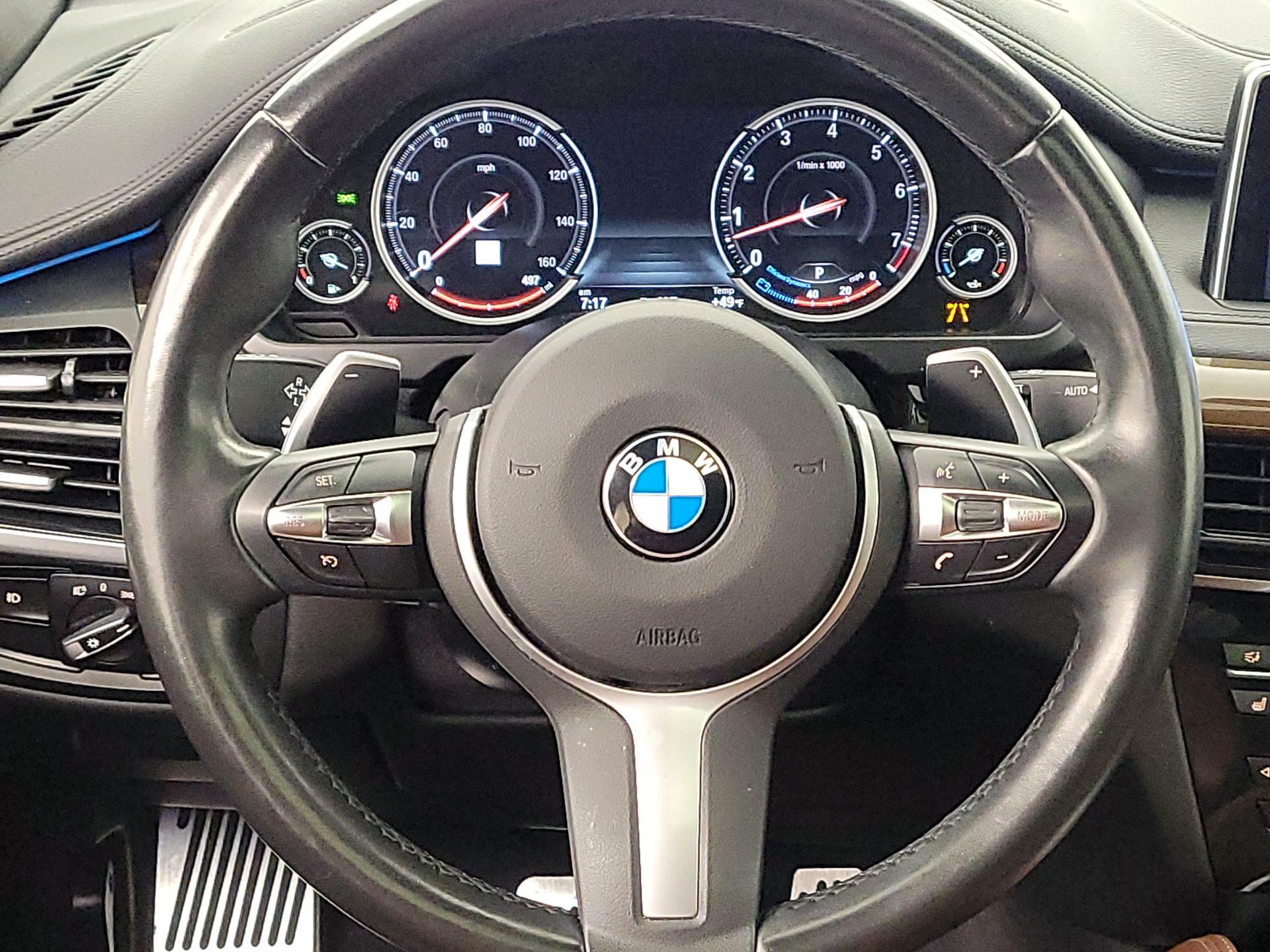 Thumbnail: 2019 BMW X6 - 10