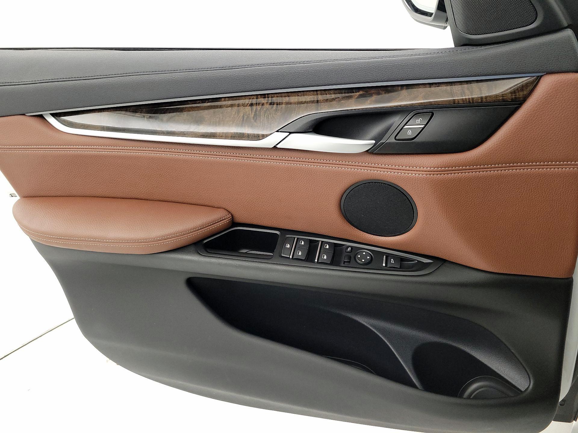 Thumbnail: 2019 BMW X6 - 12