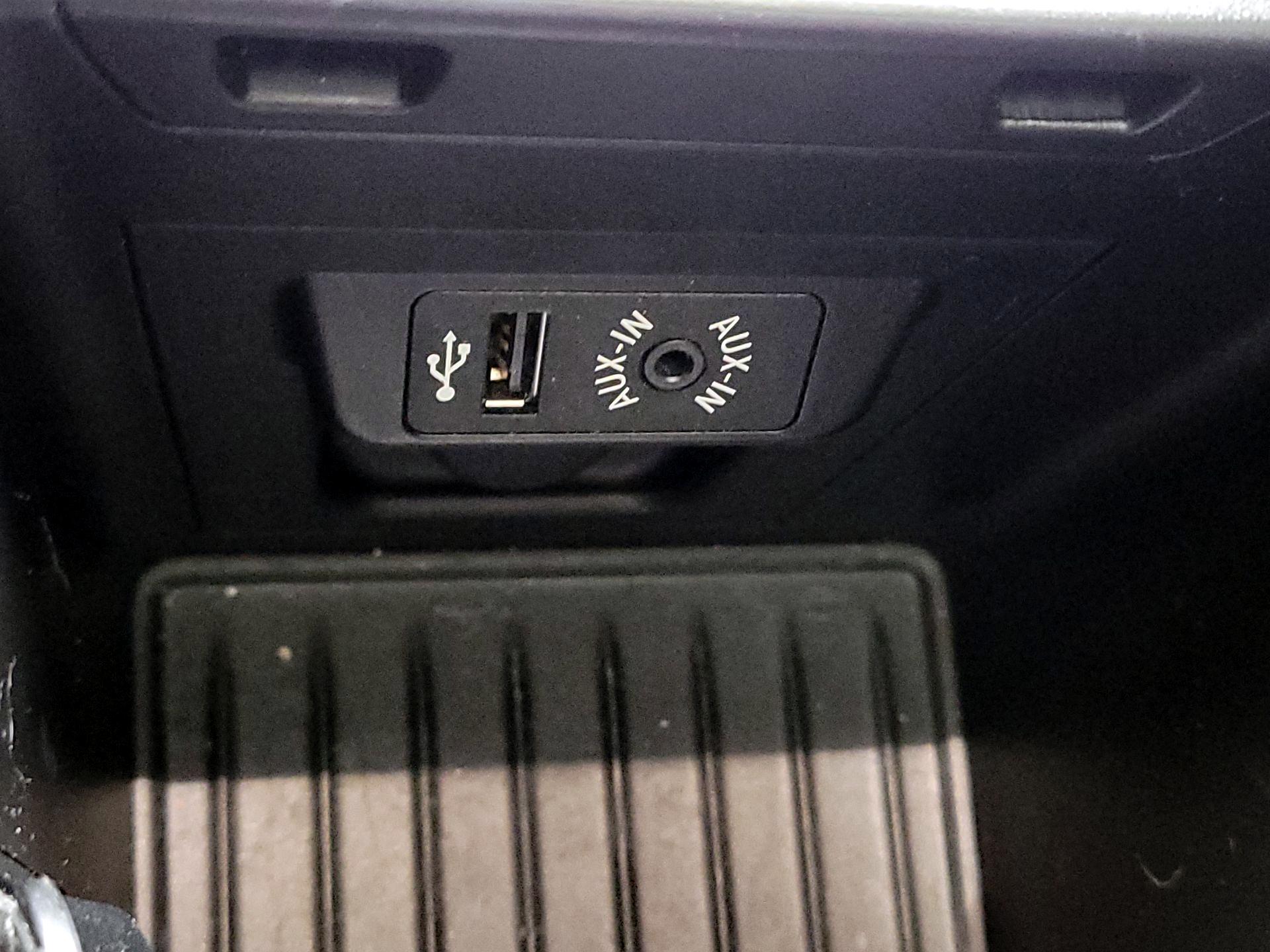 Thumbnail: 2019 BMW X6 - 19