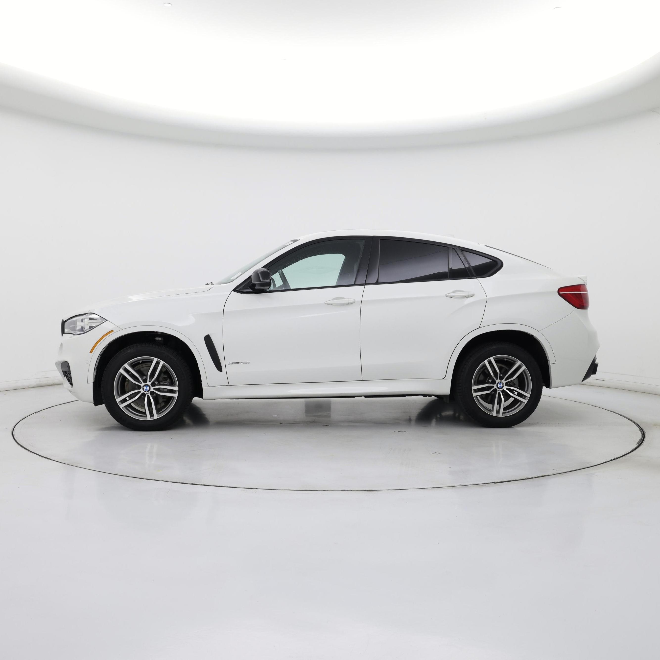 Thumbnail: 2019 BMW X6 - 3