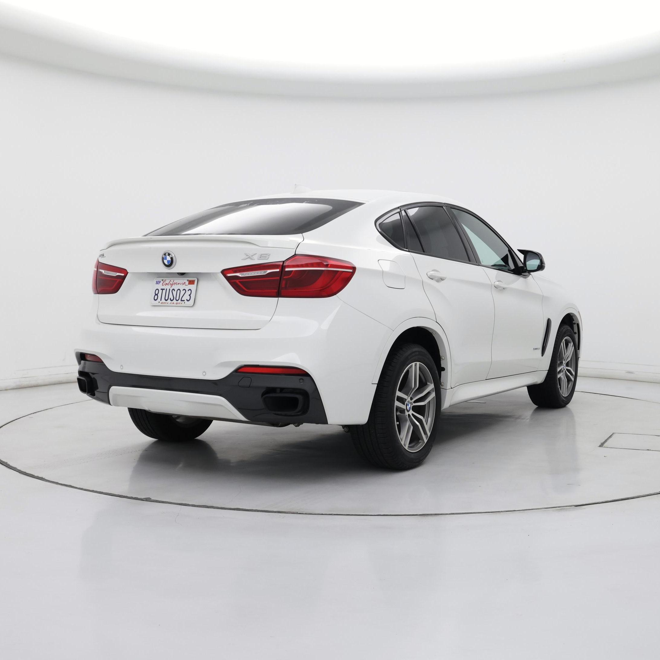 Thumbnail: 2019 BMW X6 - 8