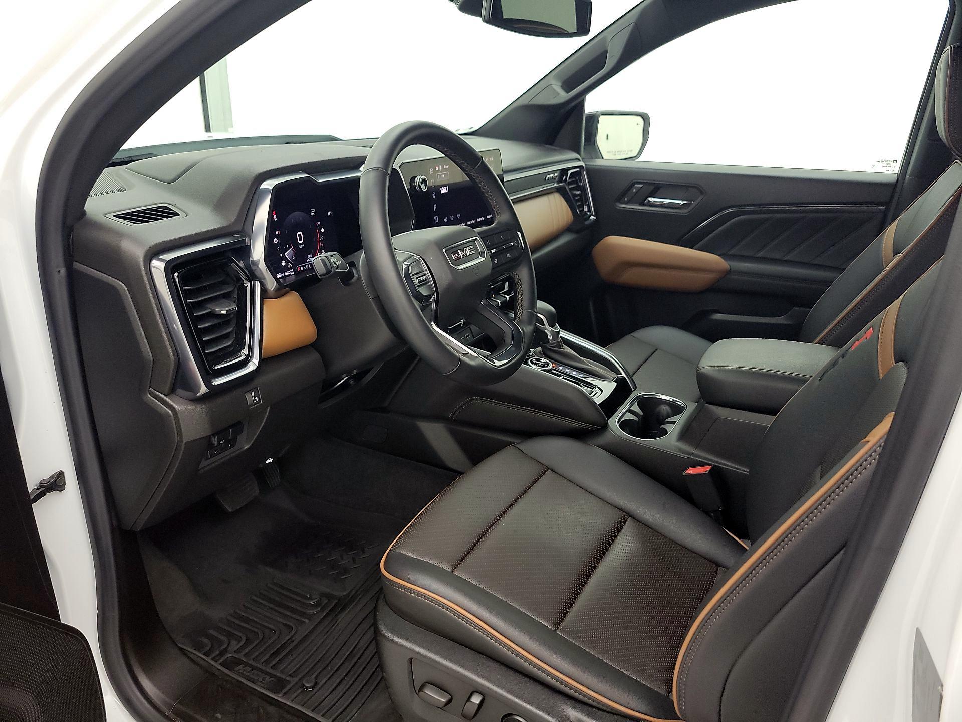 Thumbnail: 2023 GMC Canyon - 11