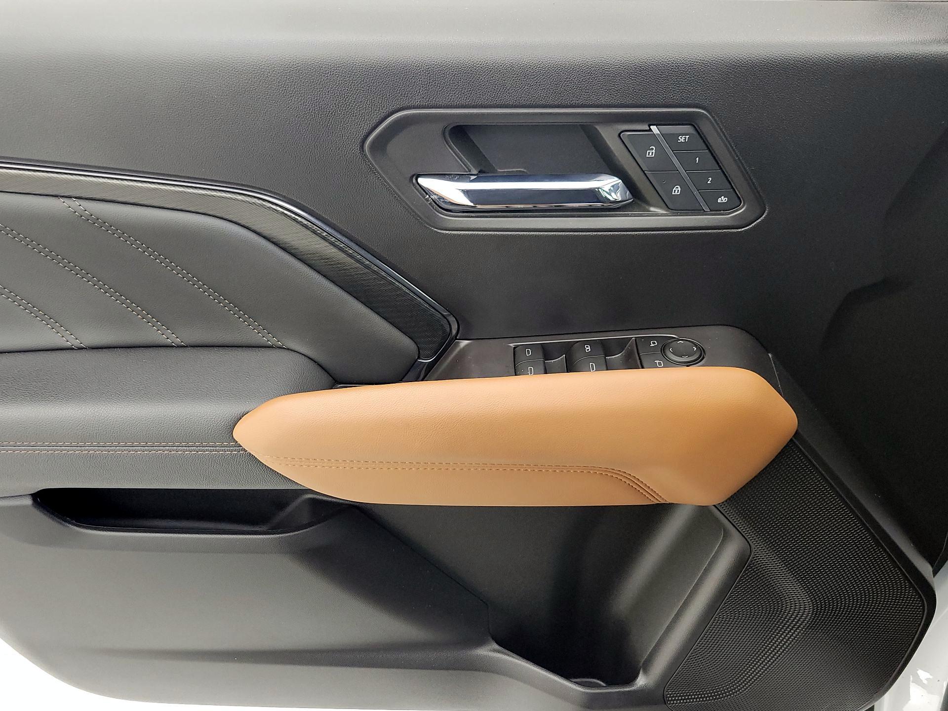 Thumbnail: 2023 GMC Canyon - 12