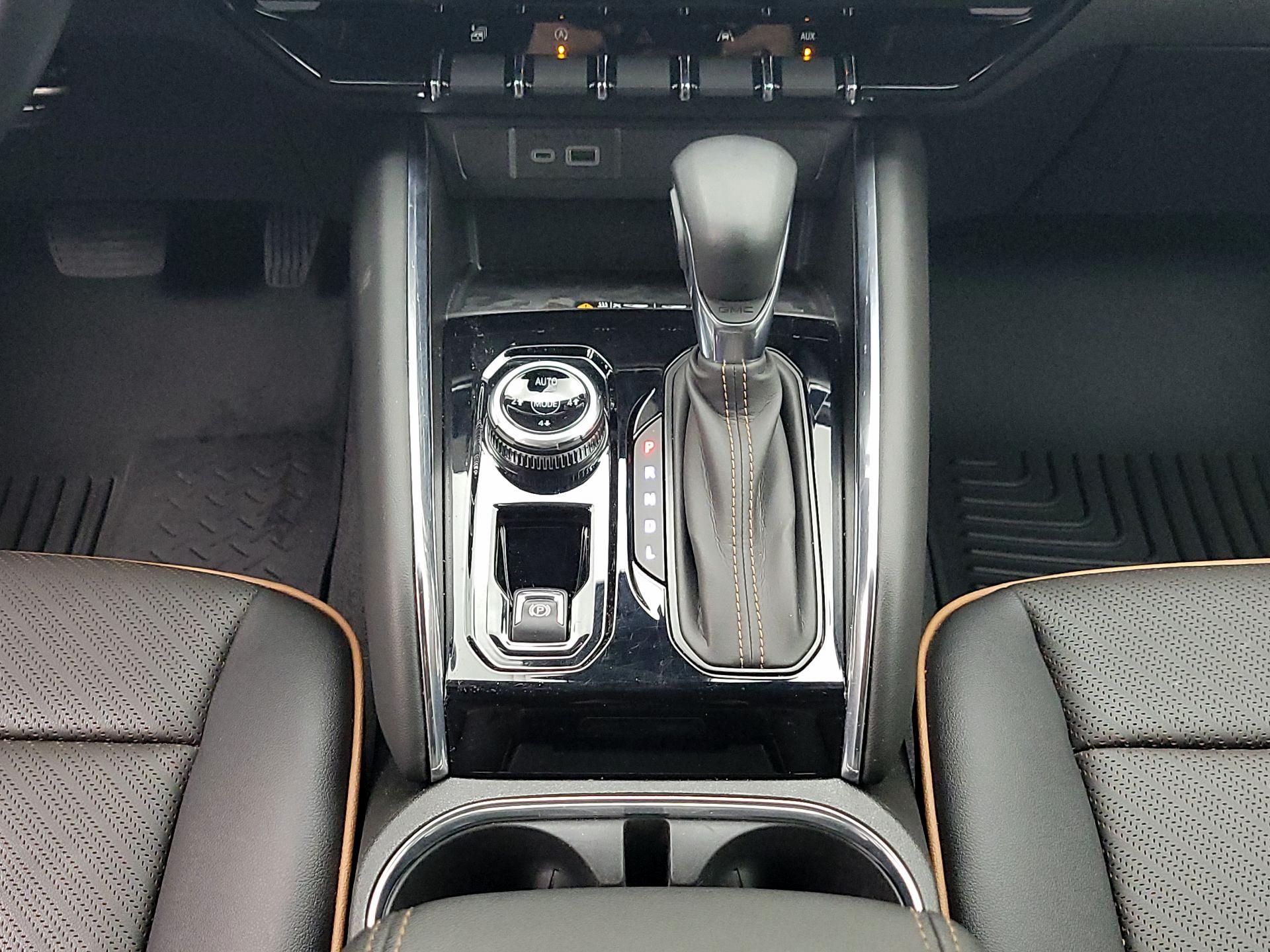 Thumbnail: 2023 GMC Canyon - 18