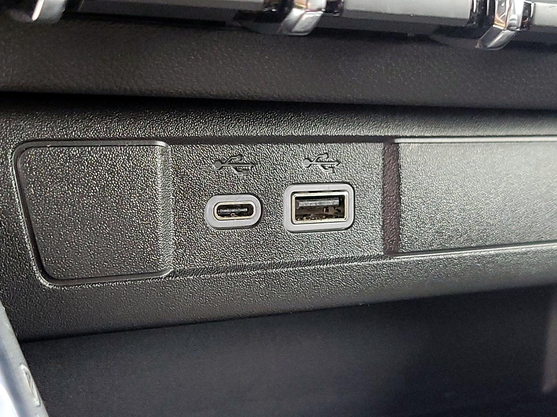 Thumbnail: 2023 GMC Canyon - 19