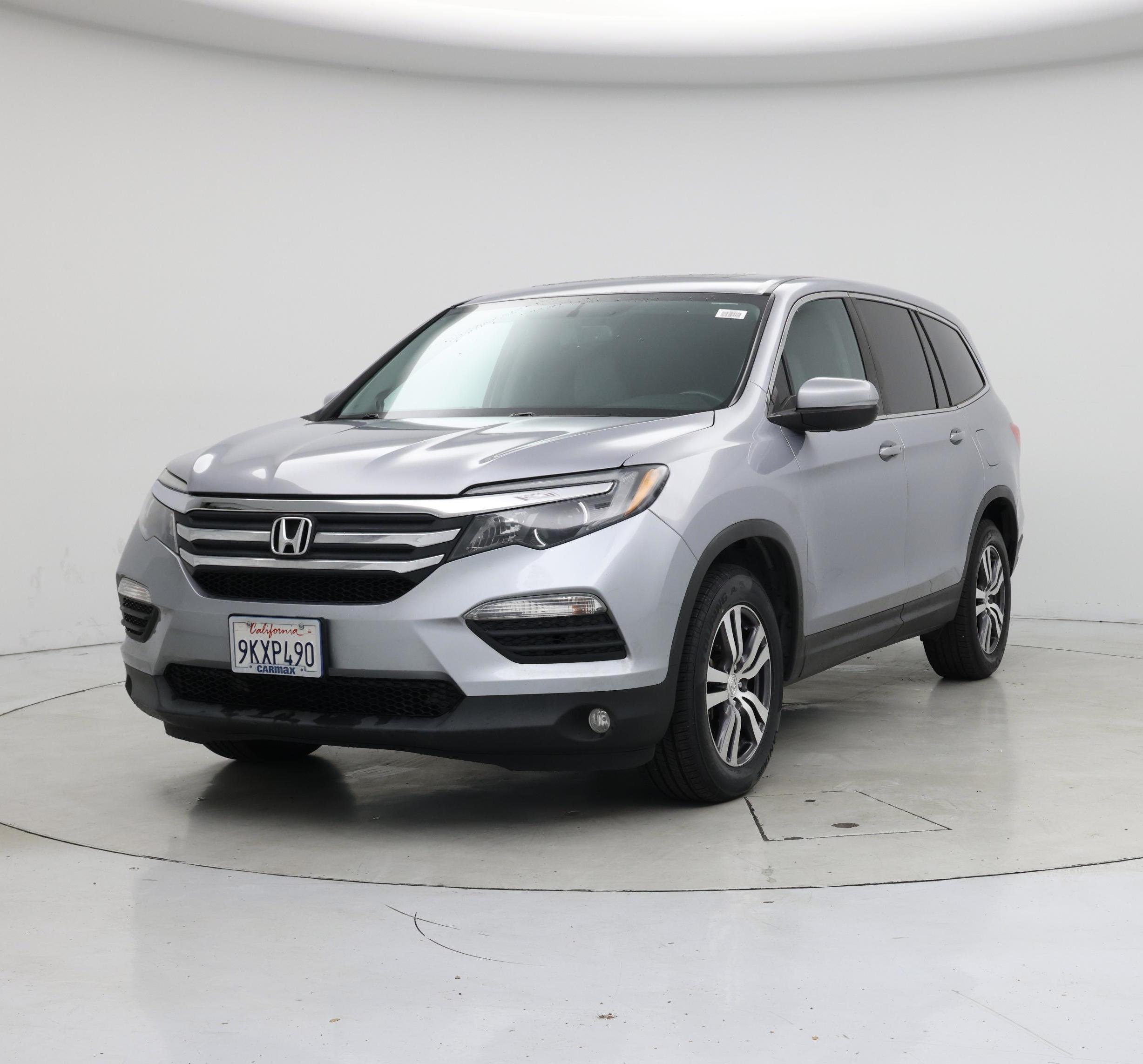 Thumbnail: 2017 Honda Pilot - 4
