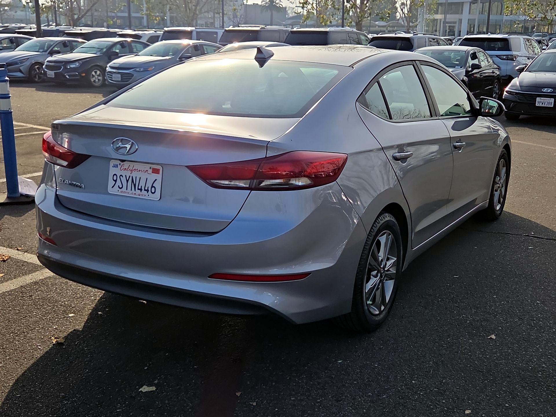 Thumbnail: 2017 Hyundai Elantra - 5