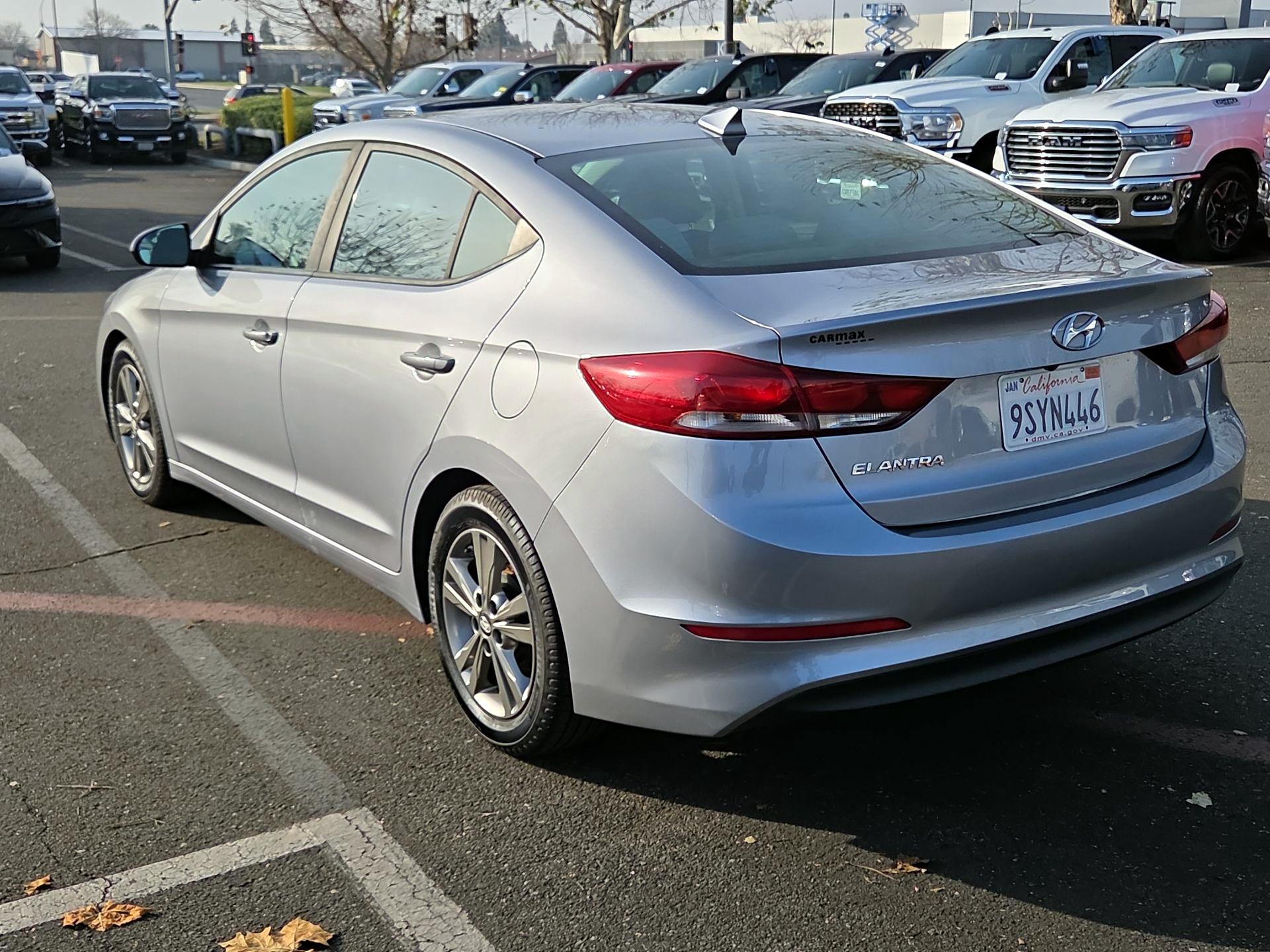 Thumbnail: 2017 Hyundai Elantra - 7