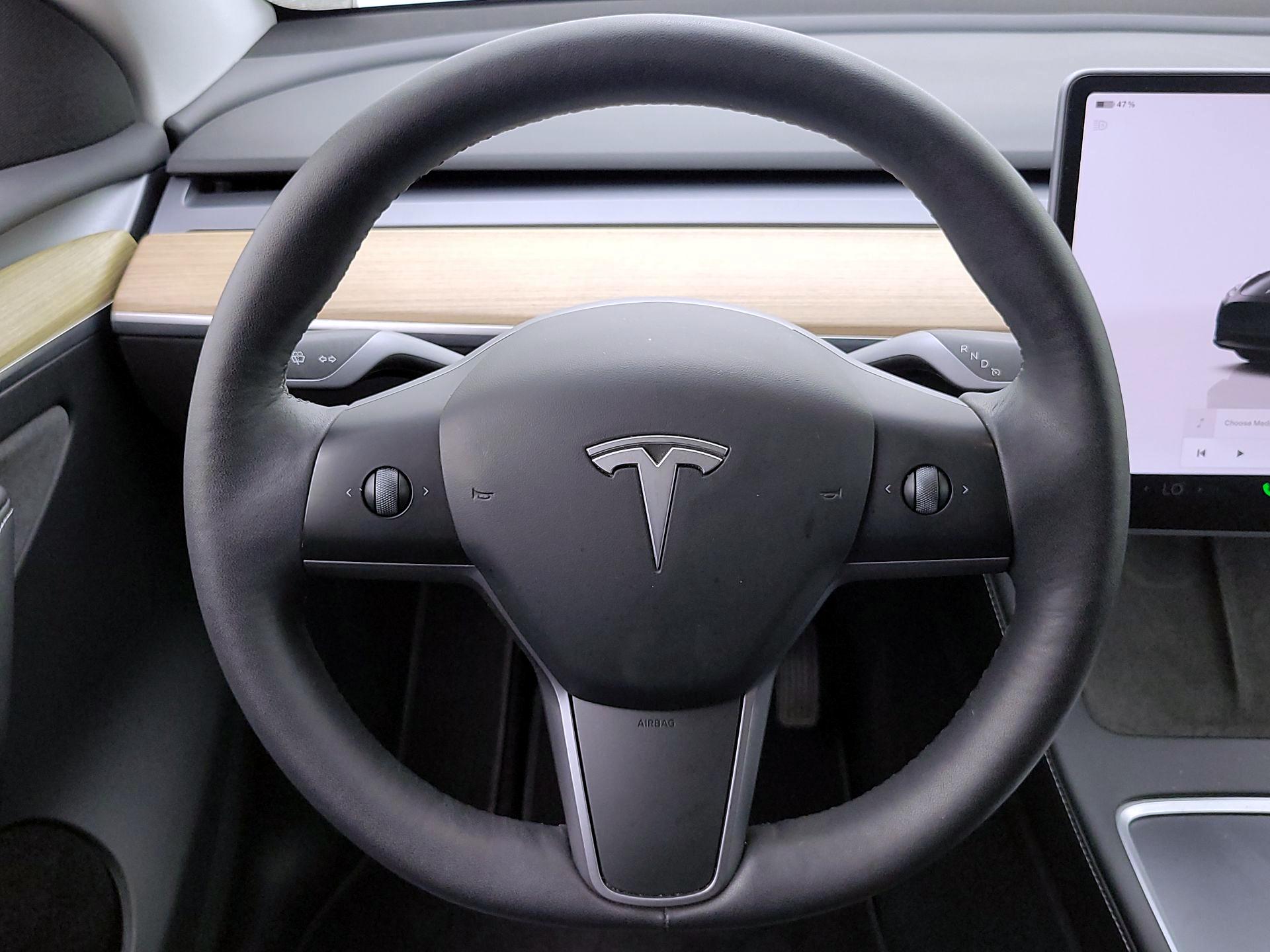 Thumbnail: 2023 Tesla Model Y - 10