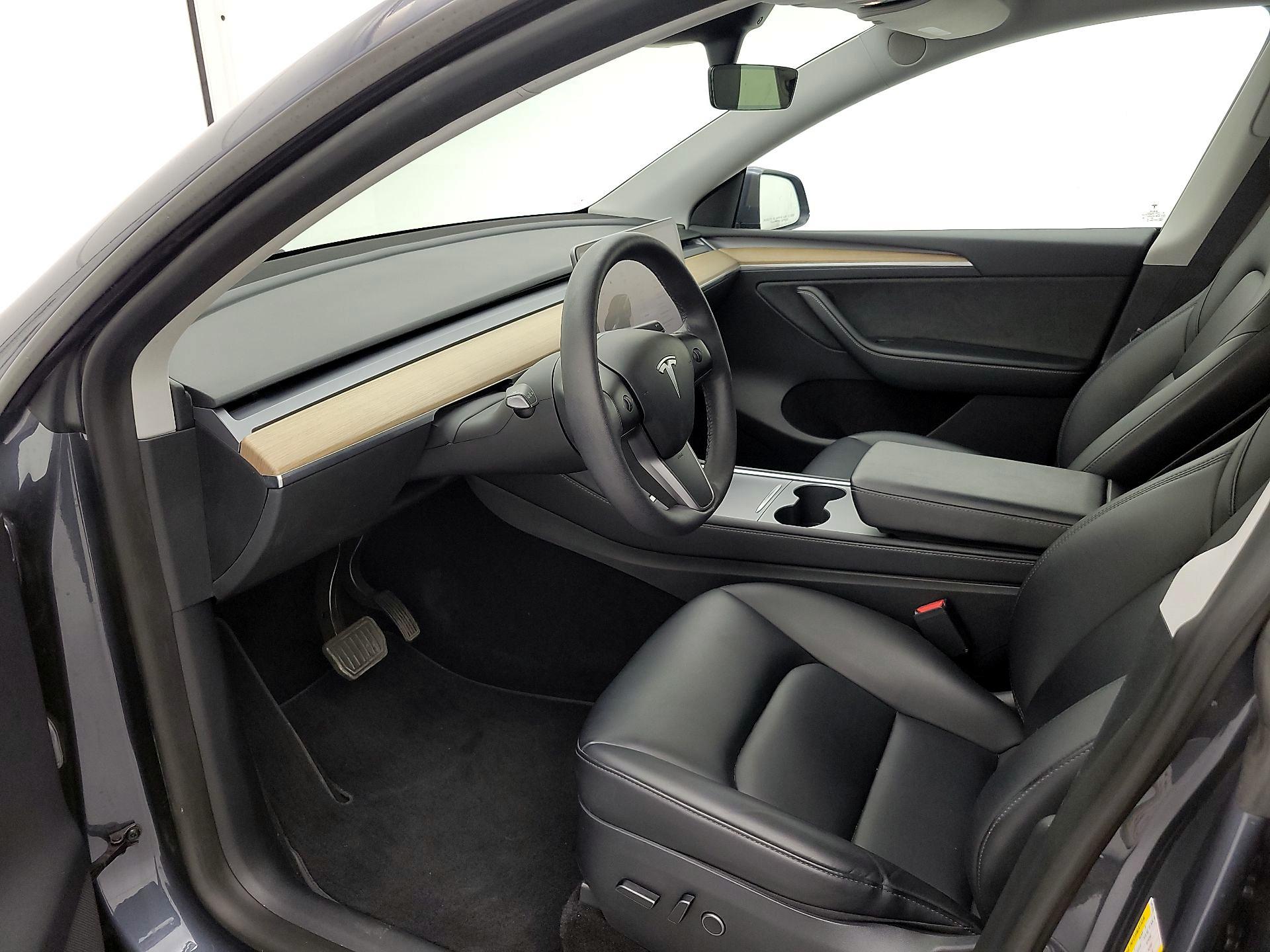 Thumbnail: 2023 Tesla Model Y - 11