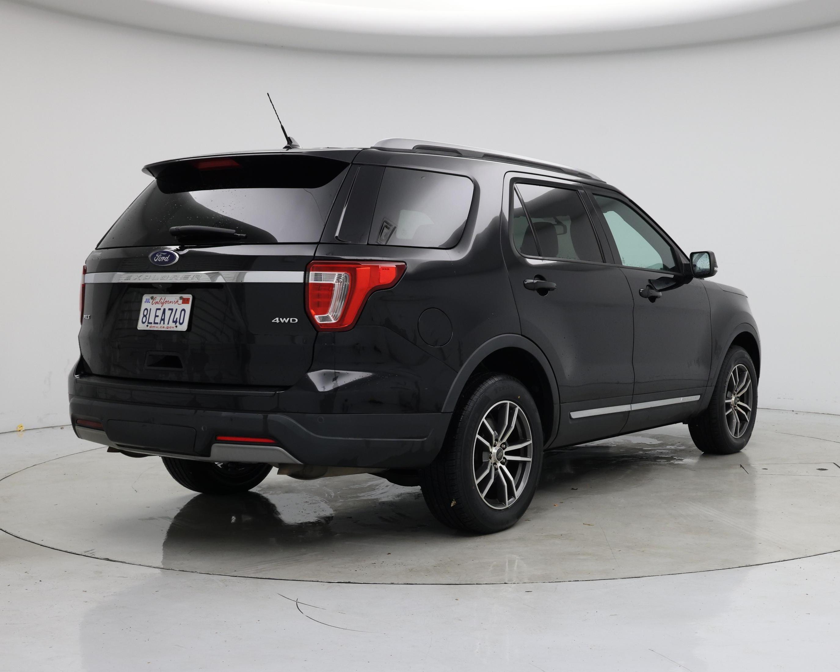 Thumbnail: 2019 Ford Explorer - 8