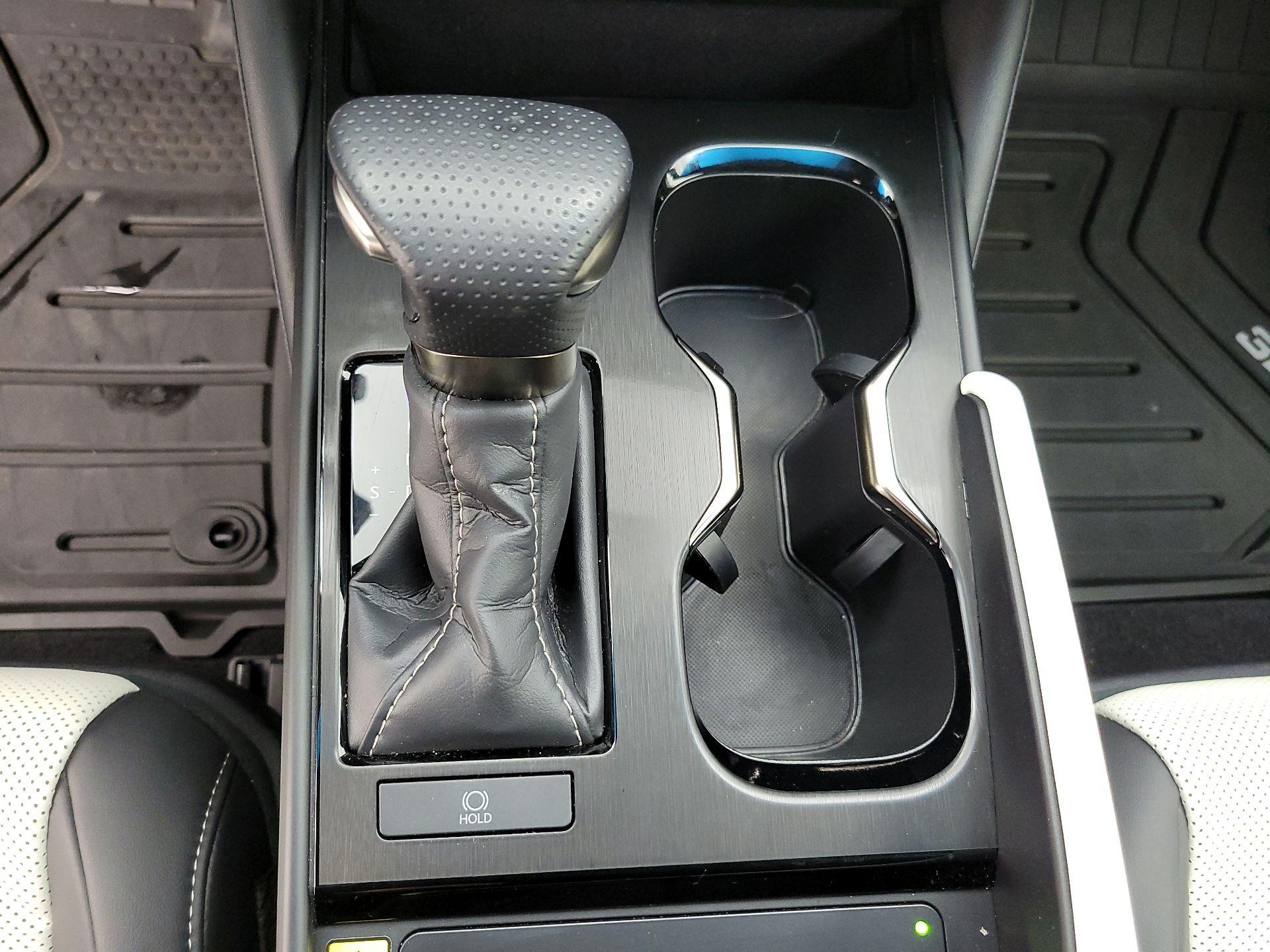 Thumbnail: 2024 Lexus ES - 17