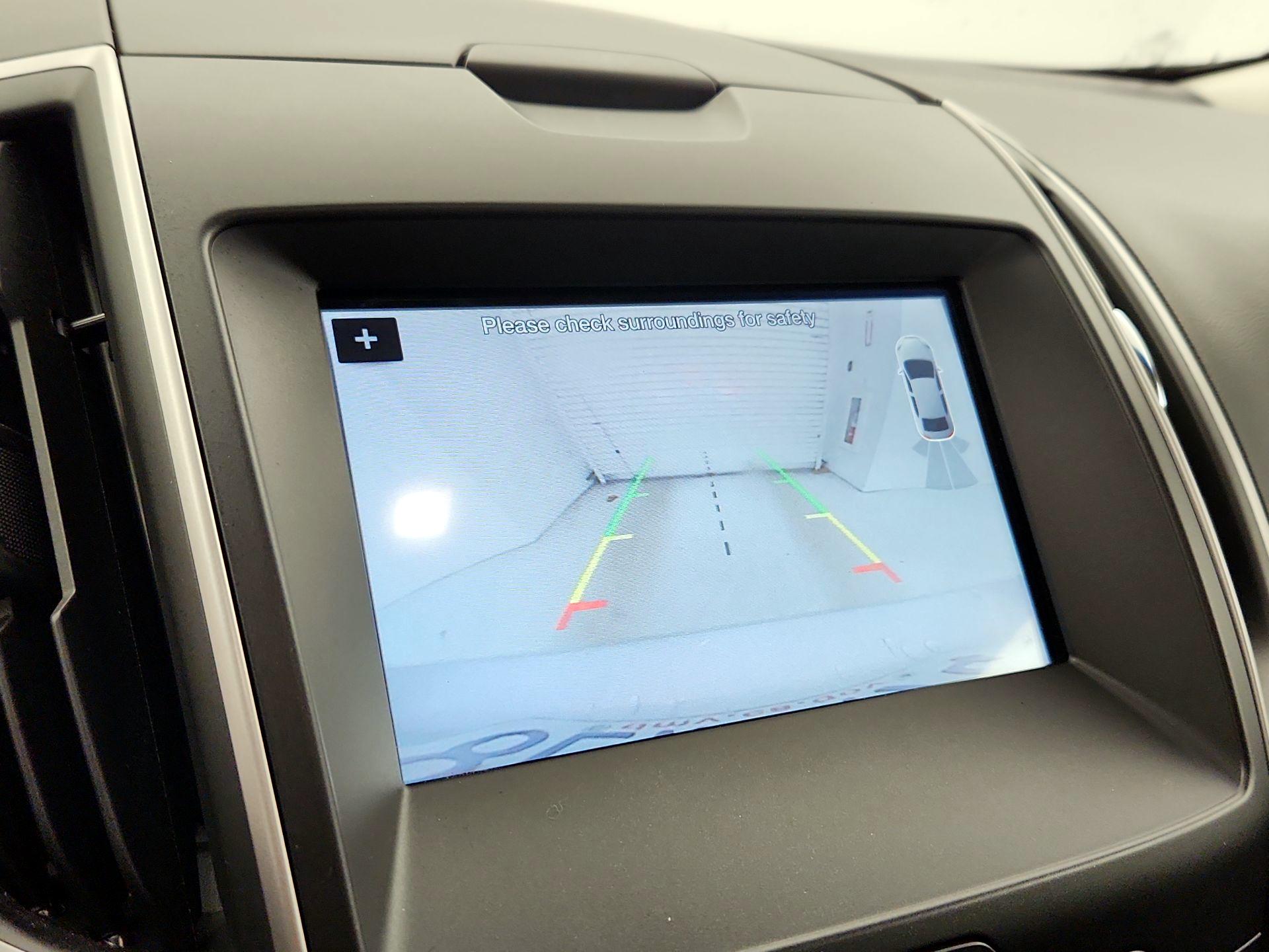 Thumbnail: 2018 Ford Edge - 15