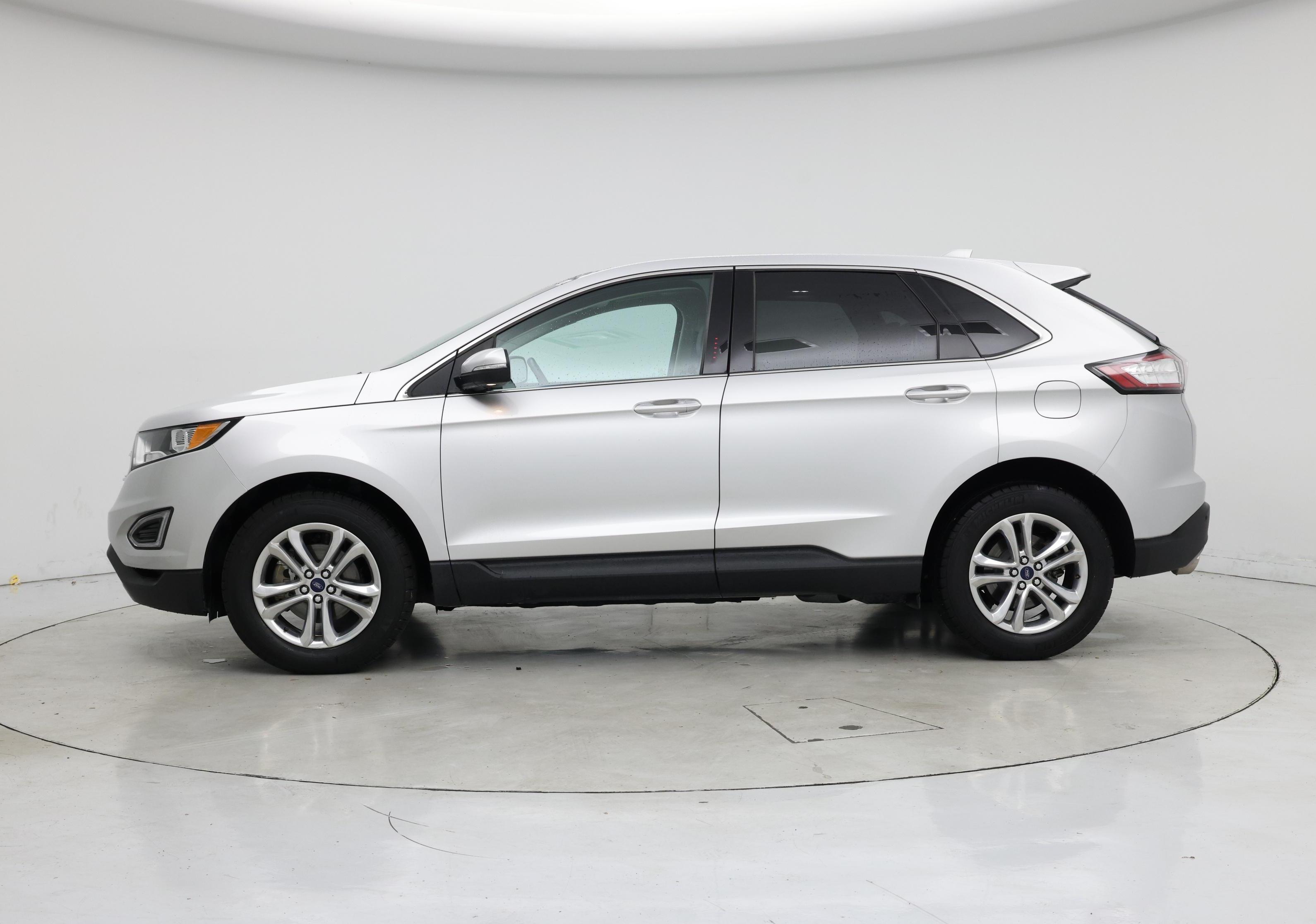 Thumbnail: 2018 Ford Edge - 3
