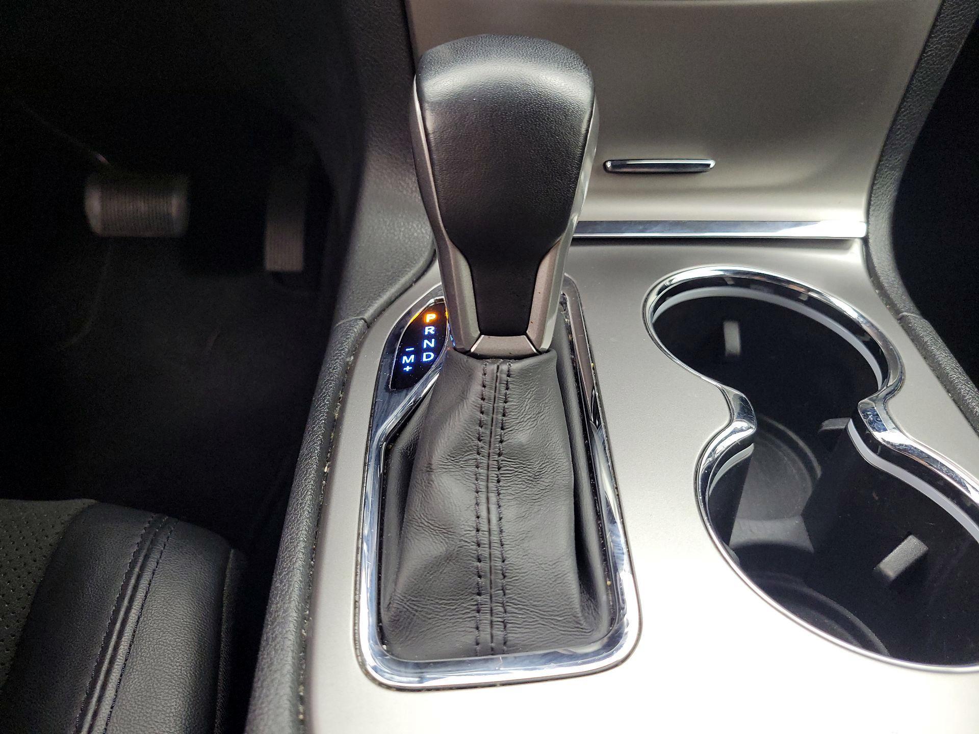 Thumbnail: 2020 Jeep Grand Cherokee - 18