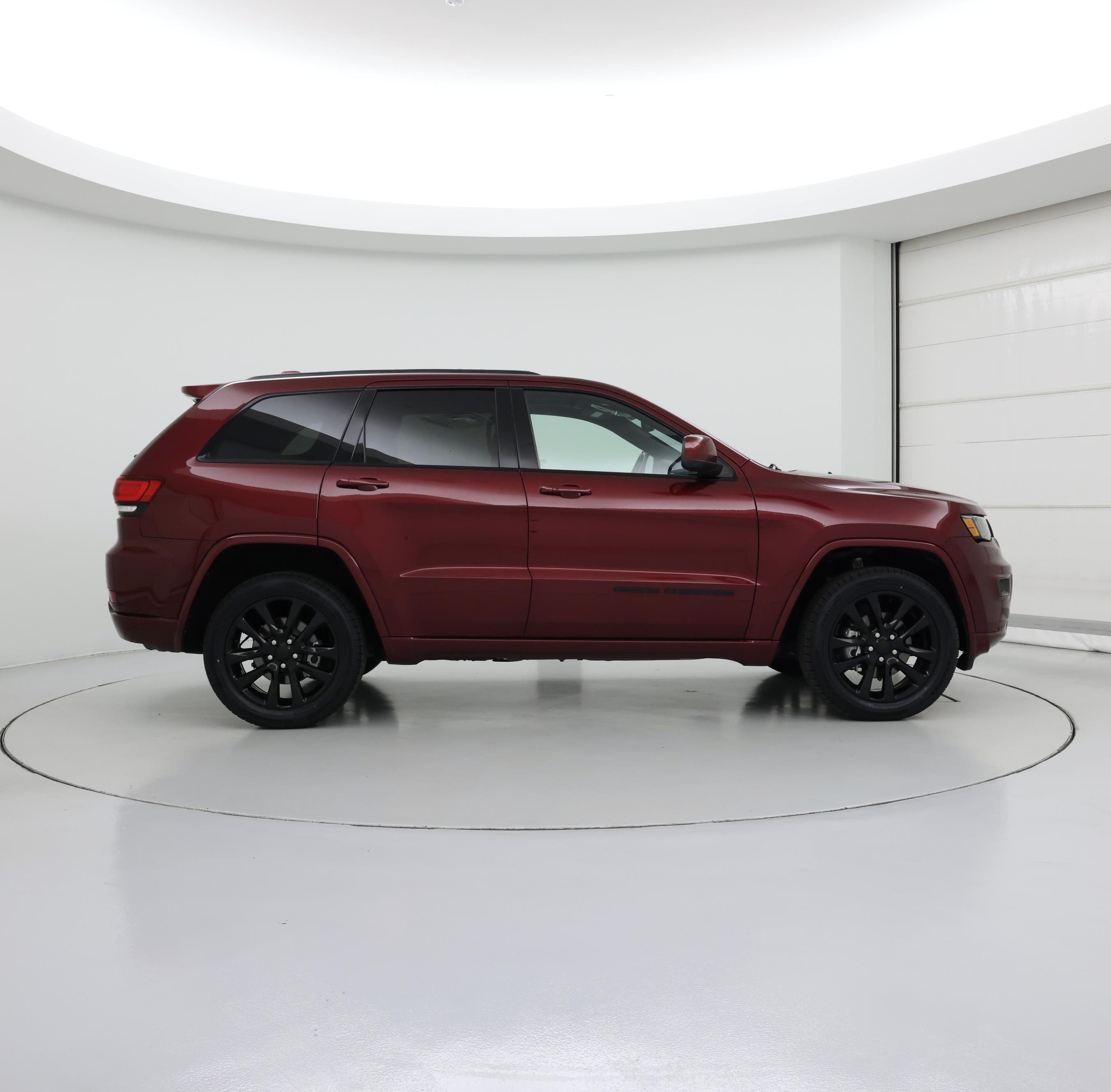 Thumbnail: 2020 Jeep Grand Cherokee - 7