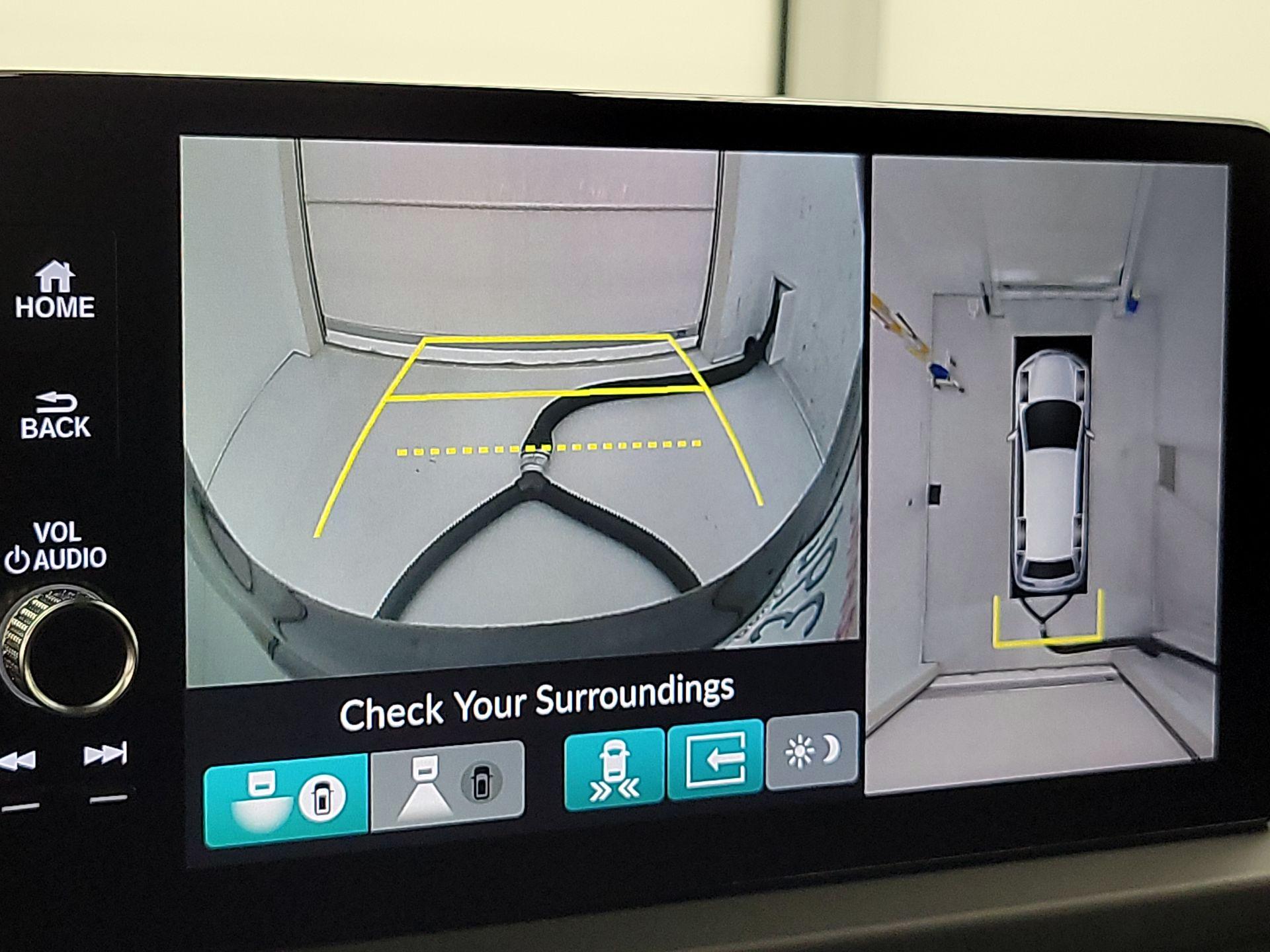 Thumbnail: 2025 Honda Pilot - 15