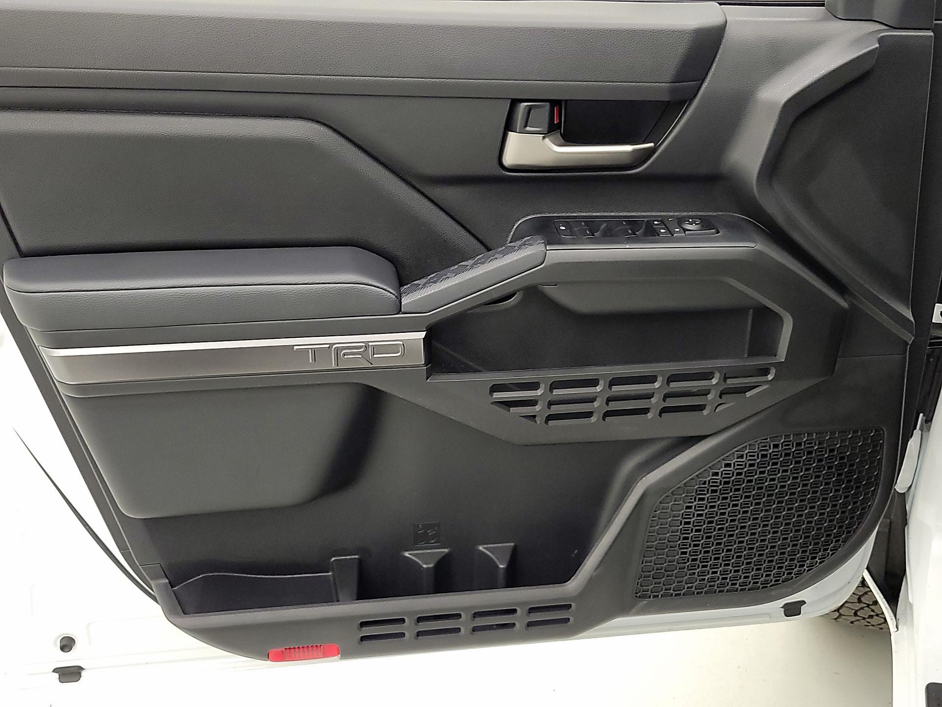 Thumbnail: 2025 Toyota Tacoma - 12