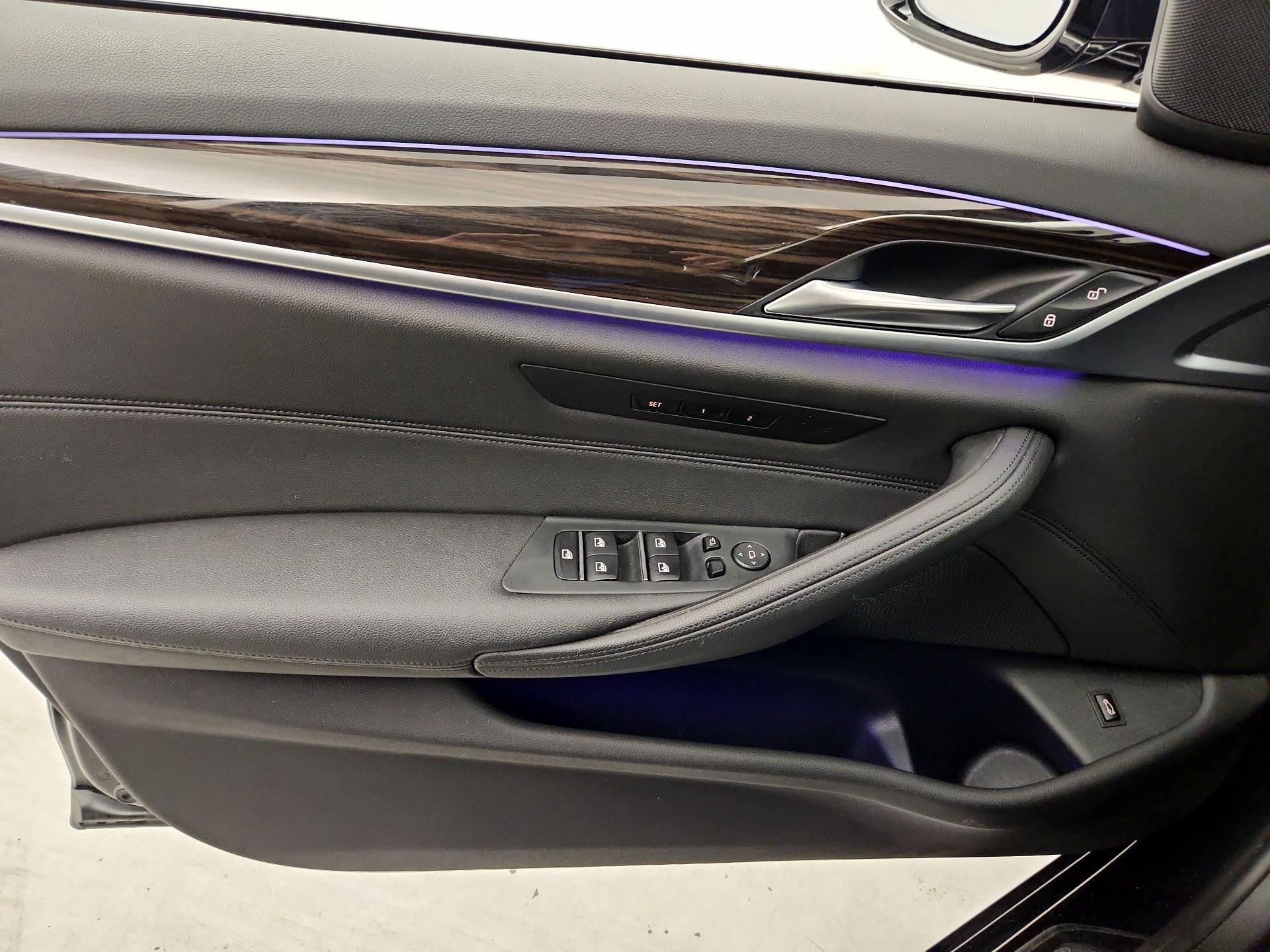 Thumbnail: 2018 BMW 5 Series - 12