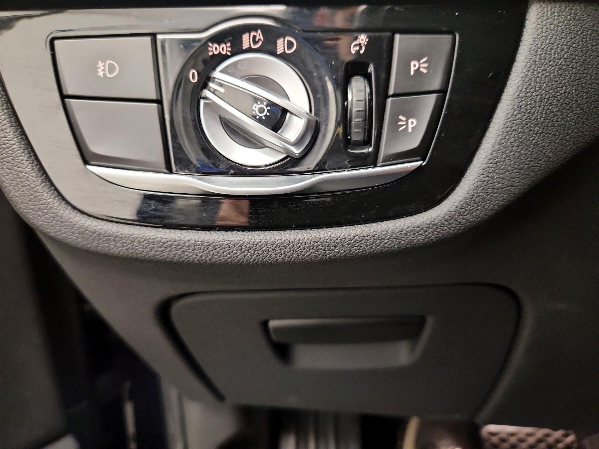 Thumbnail: 2018 BMW 5 Series - 13