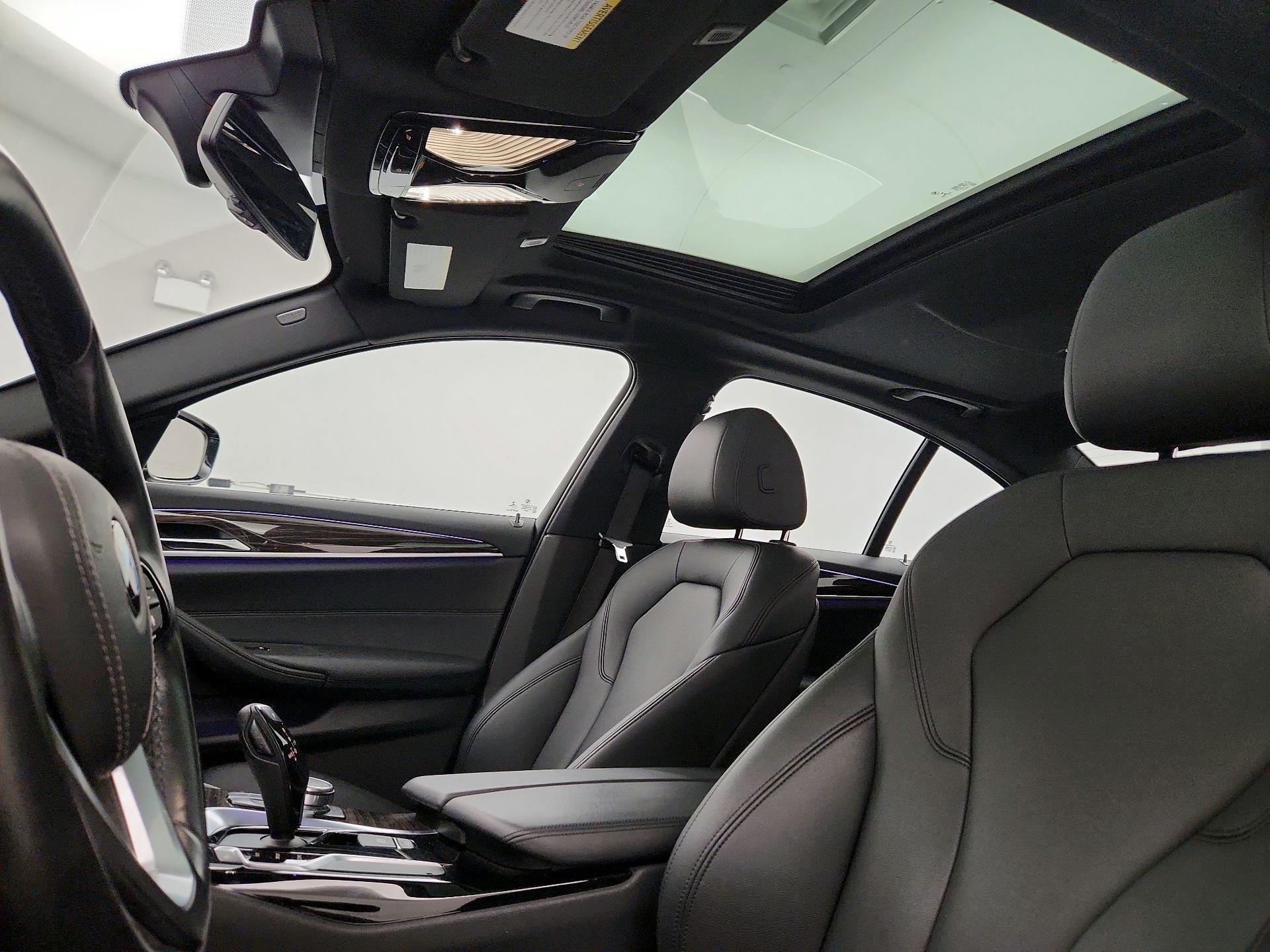 Thumbnail: 2018 BMW 5 Series - 20