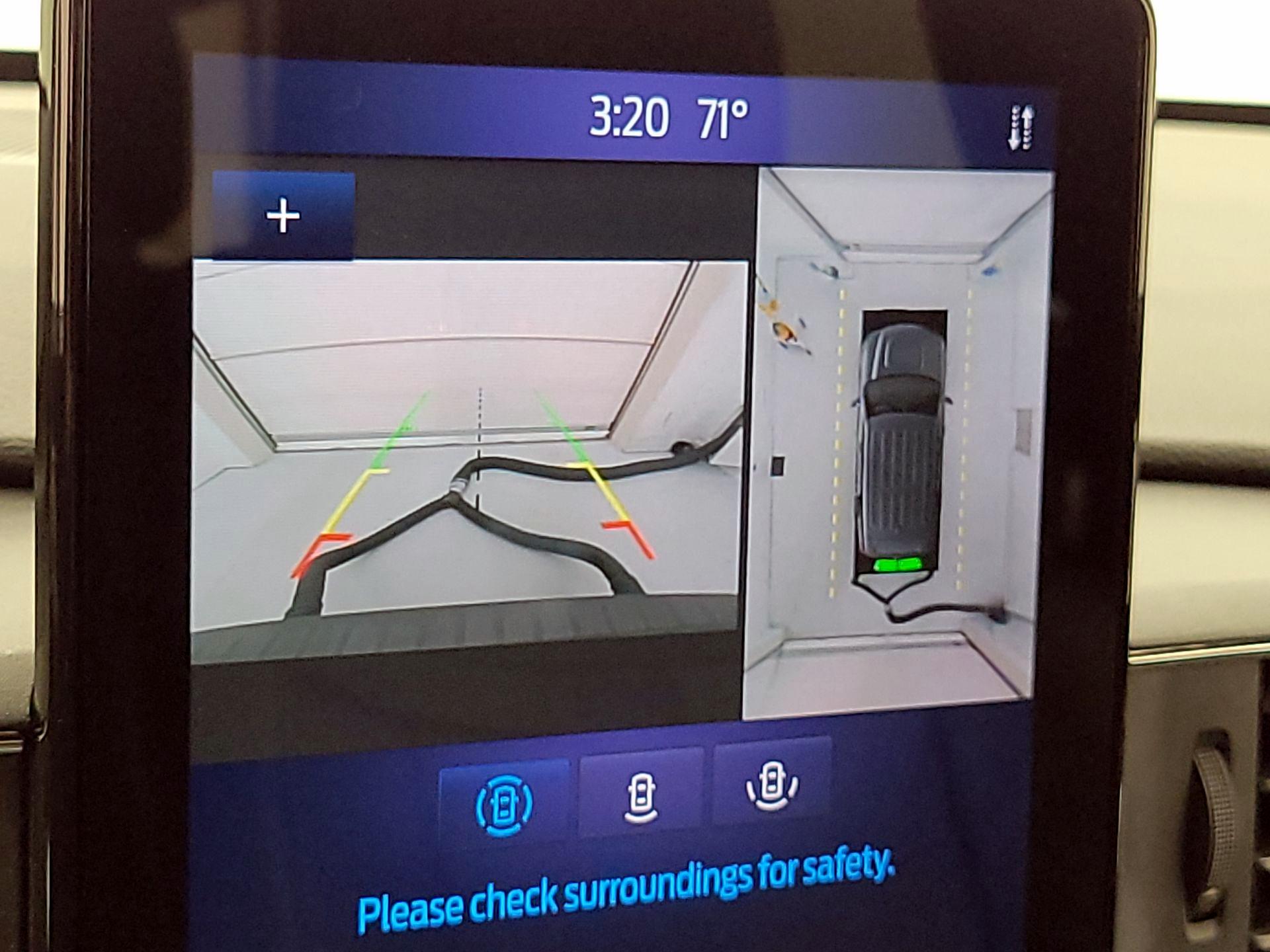 Thumbnail: 2020 Ford Explorer - 15