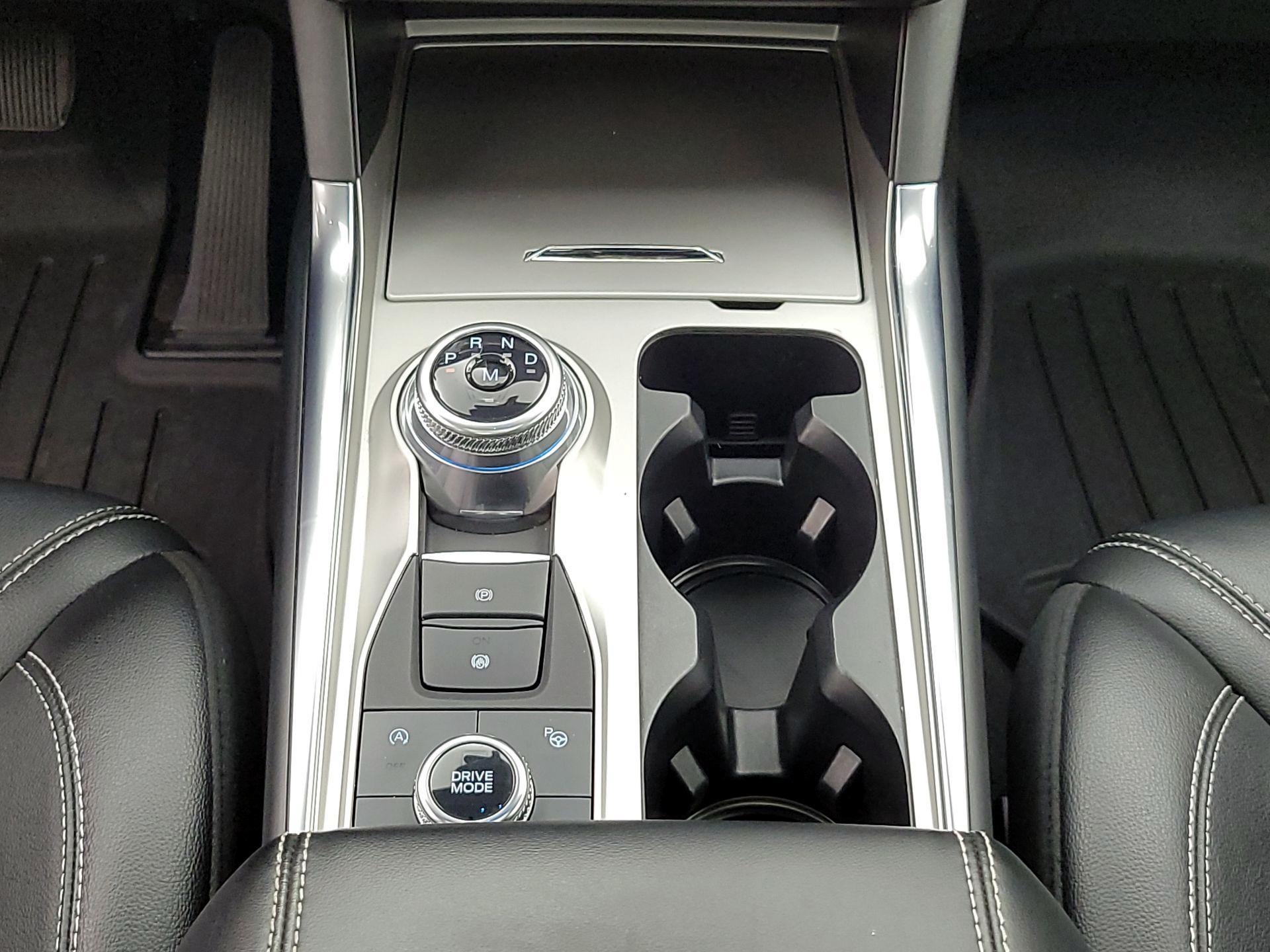 Thumbnail: 2020 Ford Explorer - 18