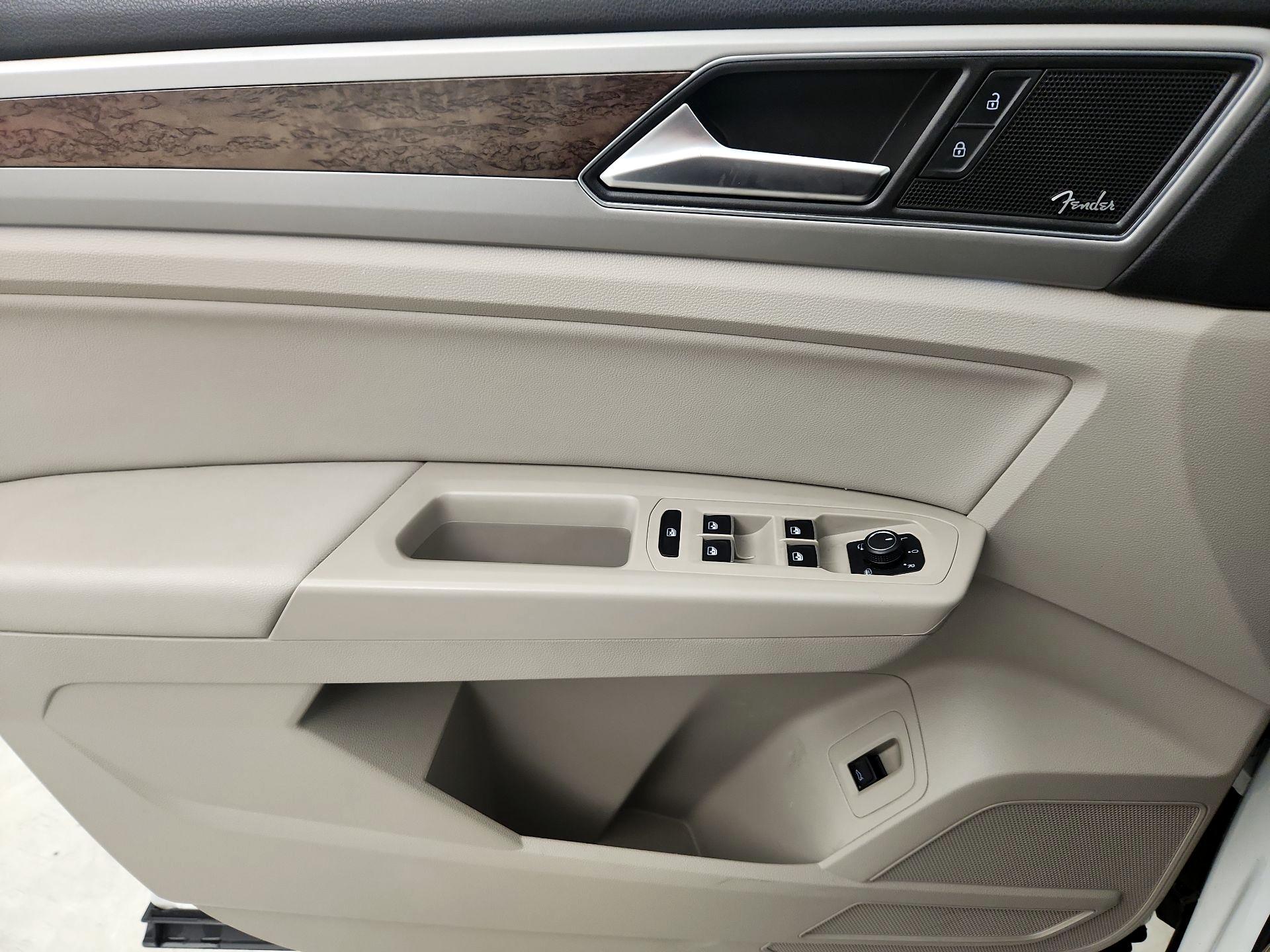 Thumbnail: 2019 Volkswagen Atlas - 12